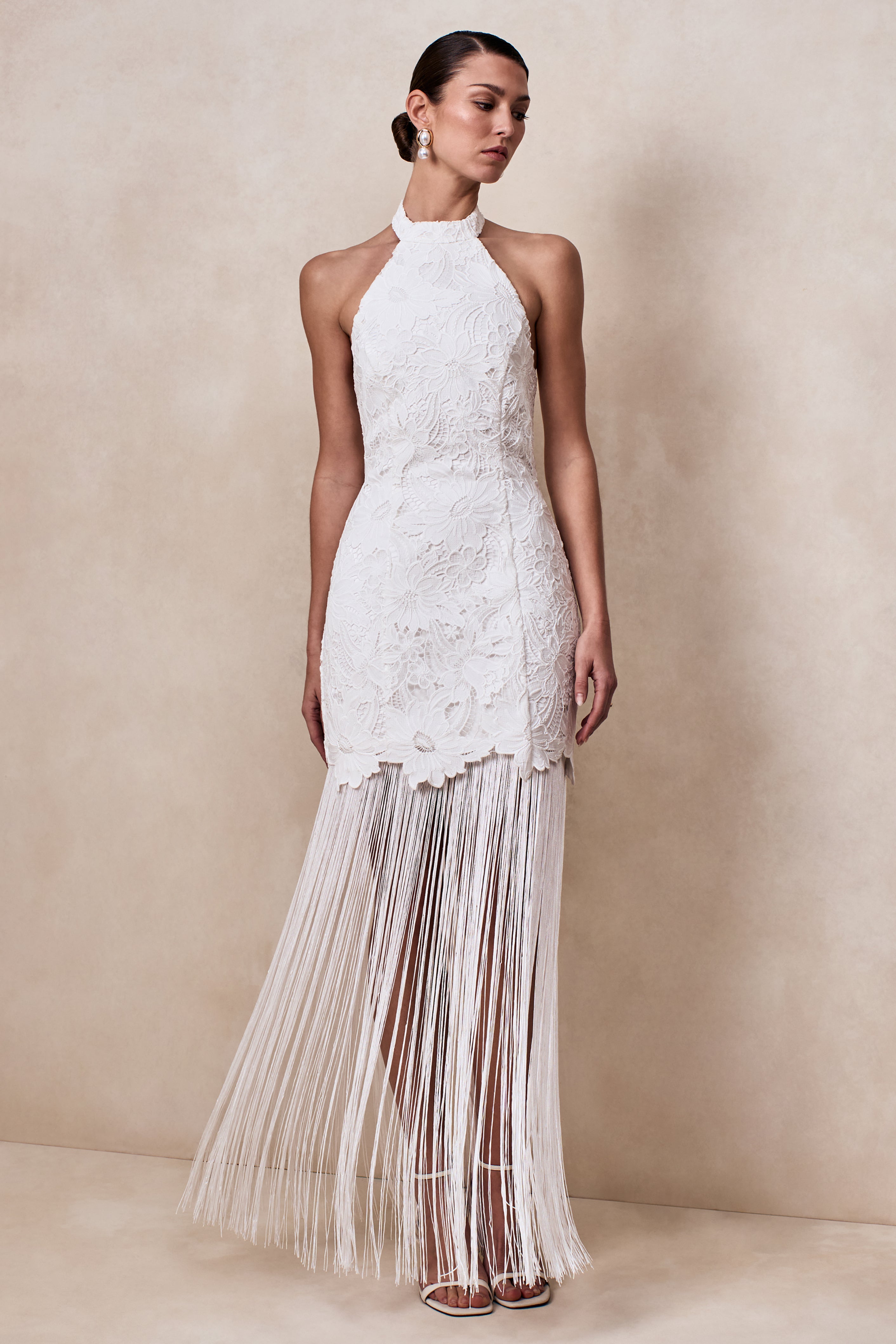 lace white halter dress Skylar SOFTSPRING Model wears size XS Don't tell me you Color:M53