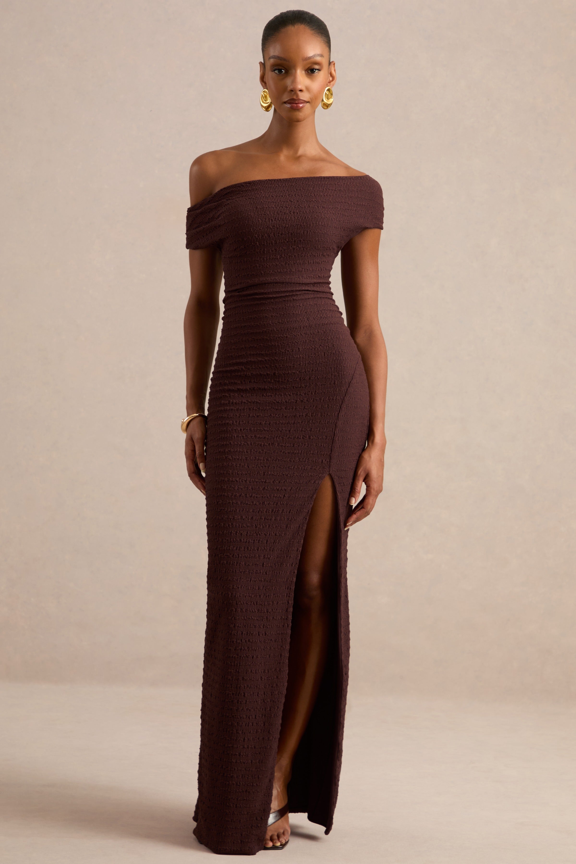 AROA | DARK BROWN TEXTURED BARDOT-NECK MAXI DRESS WITH FRONT HIGH SPLI – Club L London