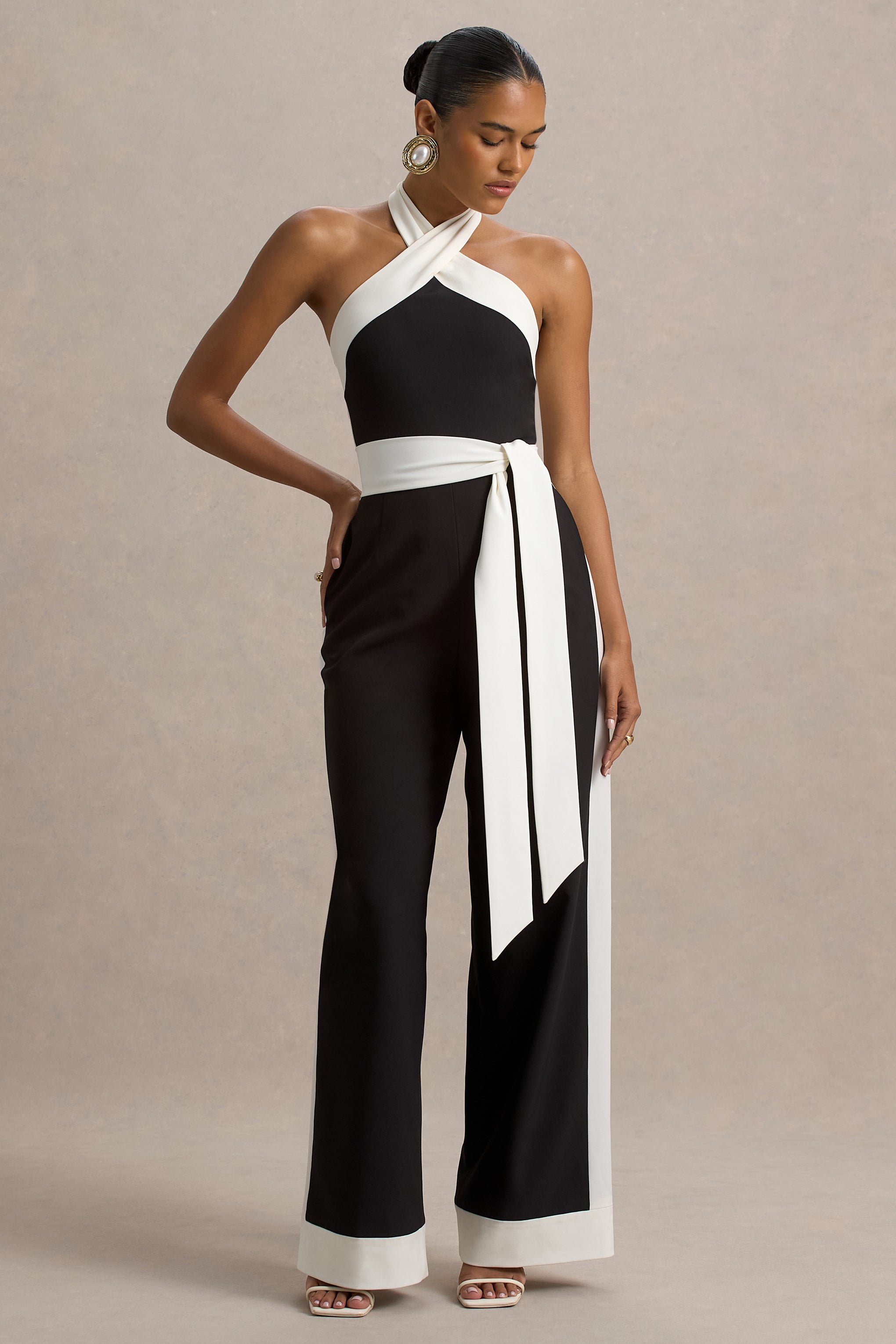 Caterina | Black & White Halter-Neck Wide-Leg Jumpsuit – Club L