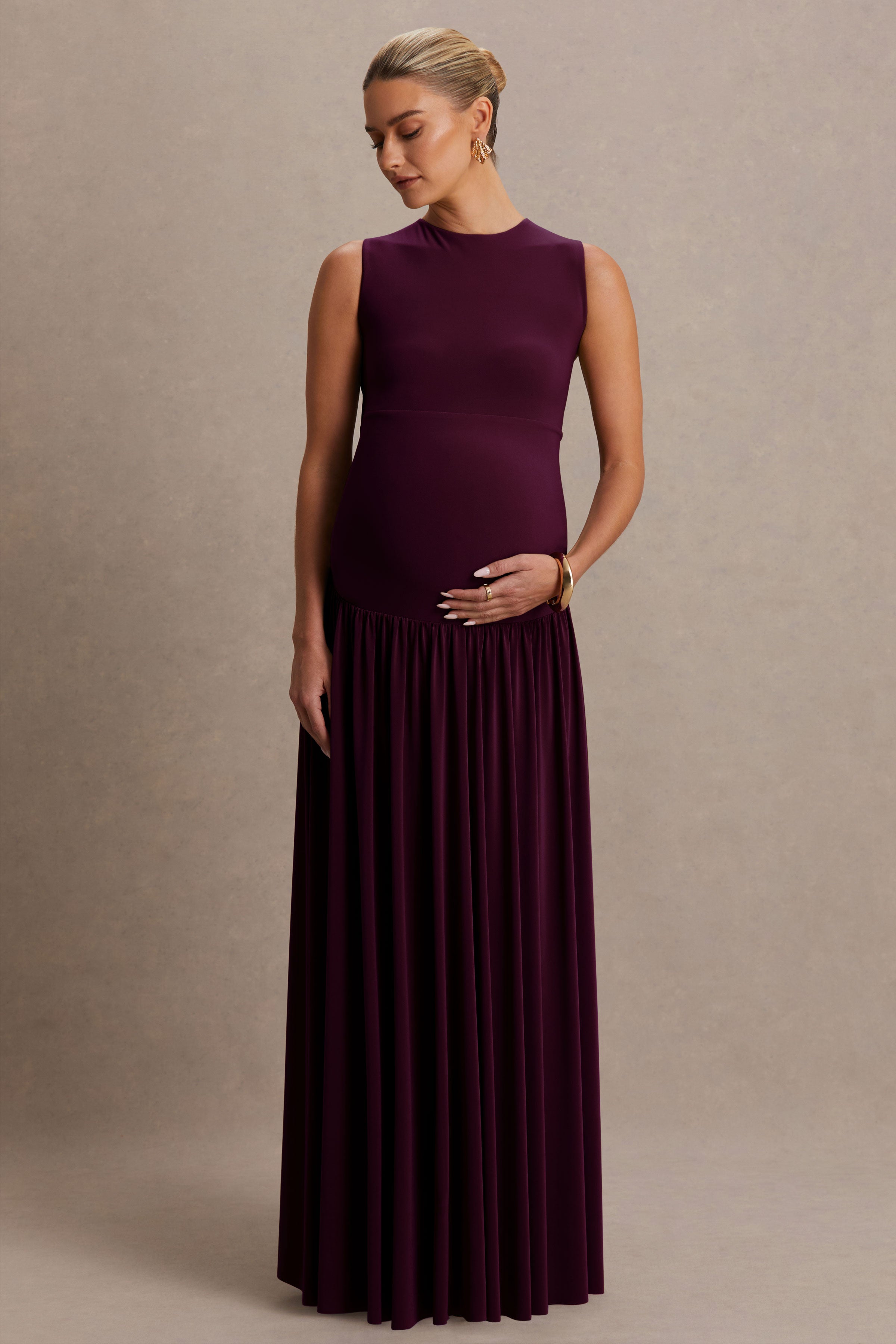 Outline | Plum Crew-Neck Maternity Maxi Dress With Pleated Skirt – Club L London