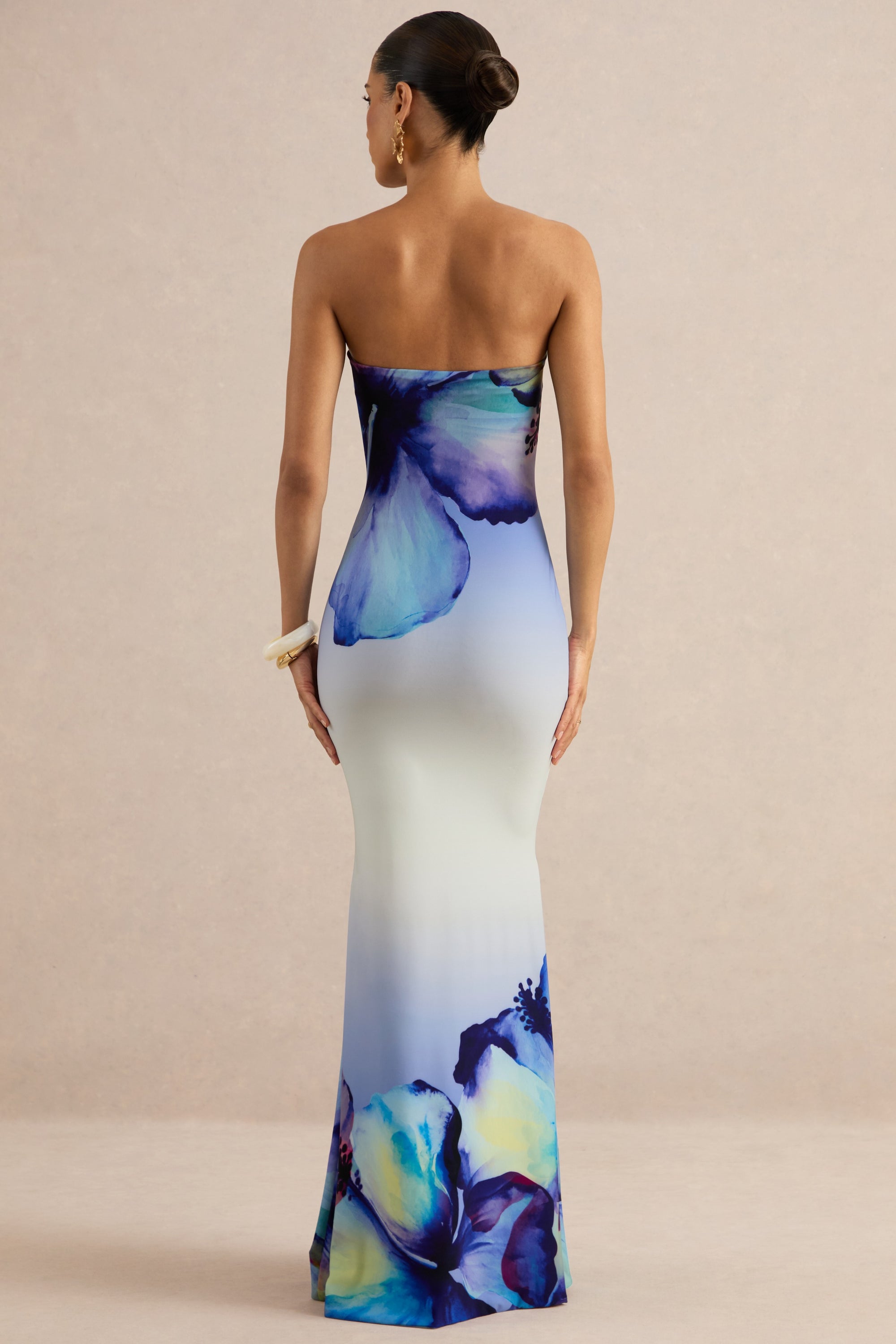 purple and blue ombre bridesmaid dresses Blue Ombre Wedding Dress, Haute Couture Dress, Ombre Wedding Dress, Tiered Tulle Gown, Wedding Separates, Engagement Photoshoot Dress