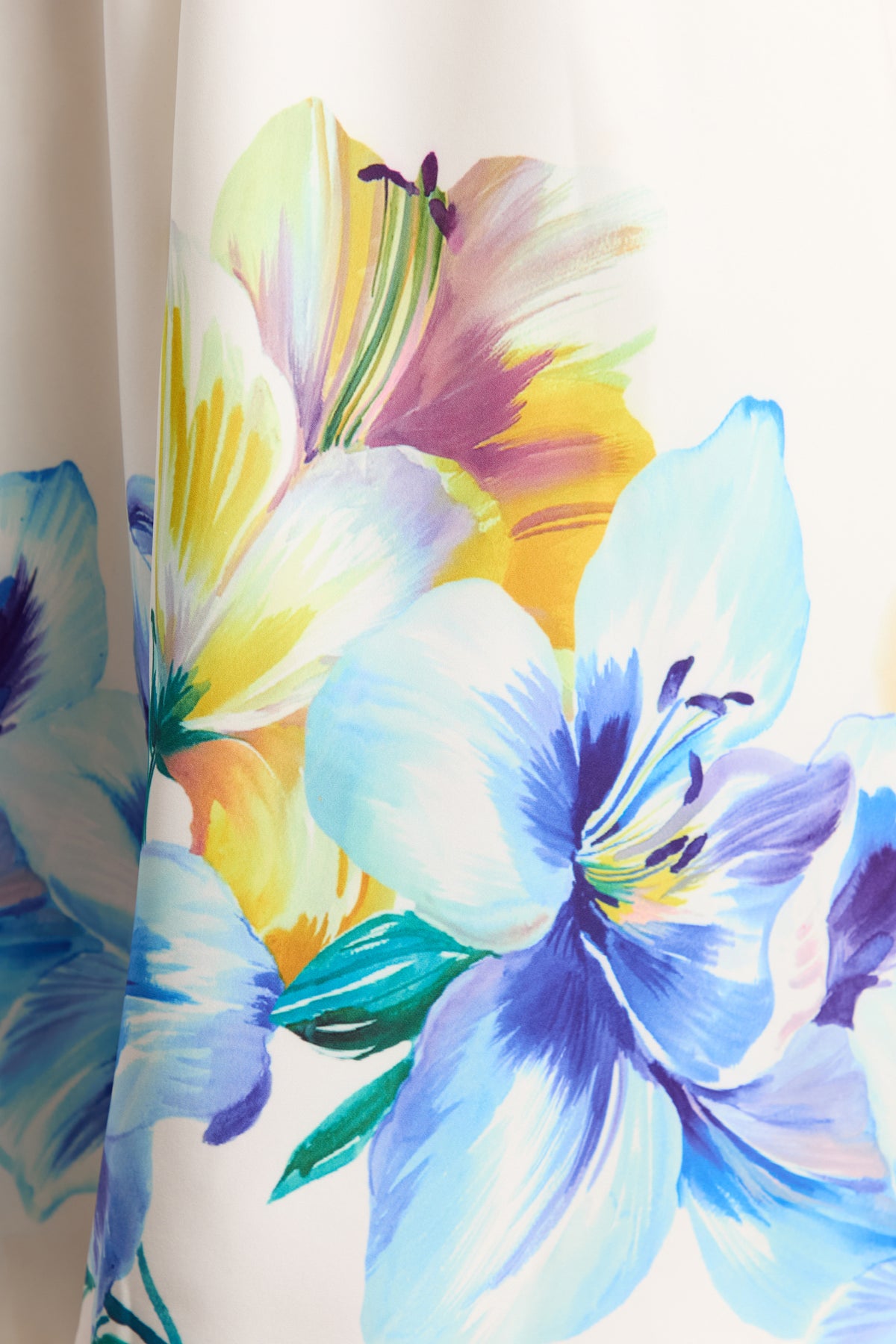 Annalise Blue And Yellow Floral Border Print Bandeau Skater Midi Dre Club L London - USA Annalise Blue And Yellow Floral Border Print Bandeau Skater Midi Dre Club L London - USA