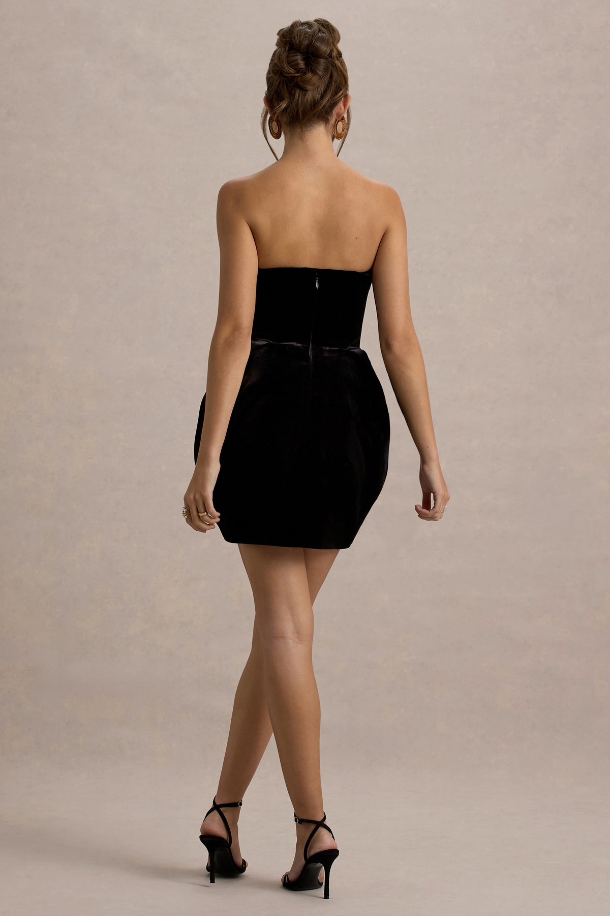 Bryanna | Black Velvet Sweetheart Mini Dress With Tulip Skirt - UK 8 Black Bryanna | Black Velvet Sweetheart Mini Dress With Tulip Skirt - UK 8 Black