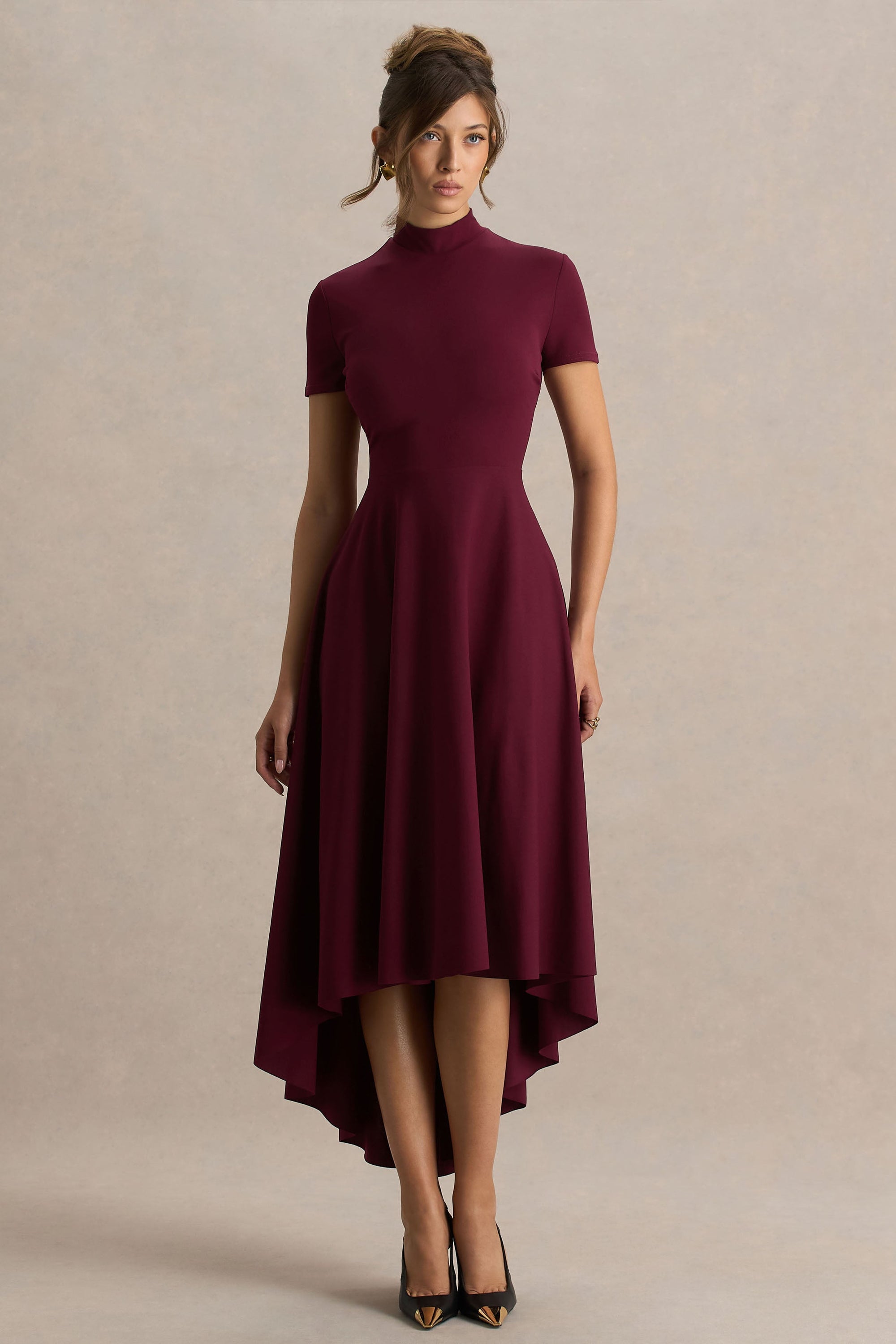 Bellona | Burgundy High-Neck High-Low Midi Dress – Club L London