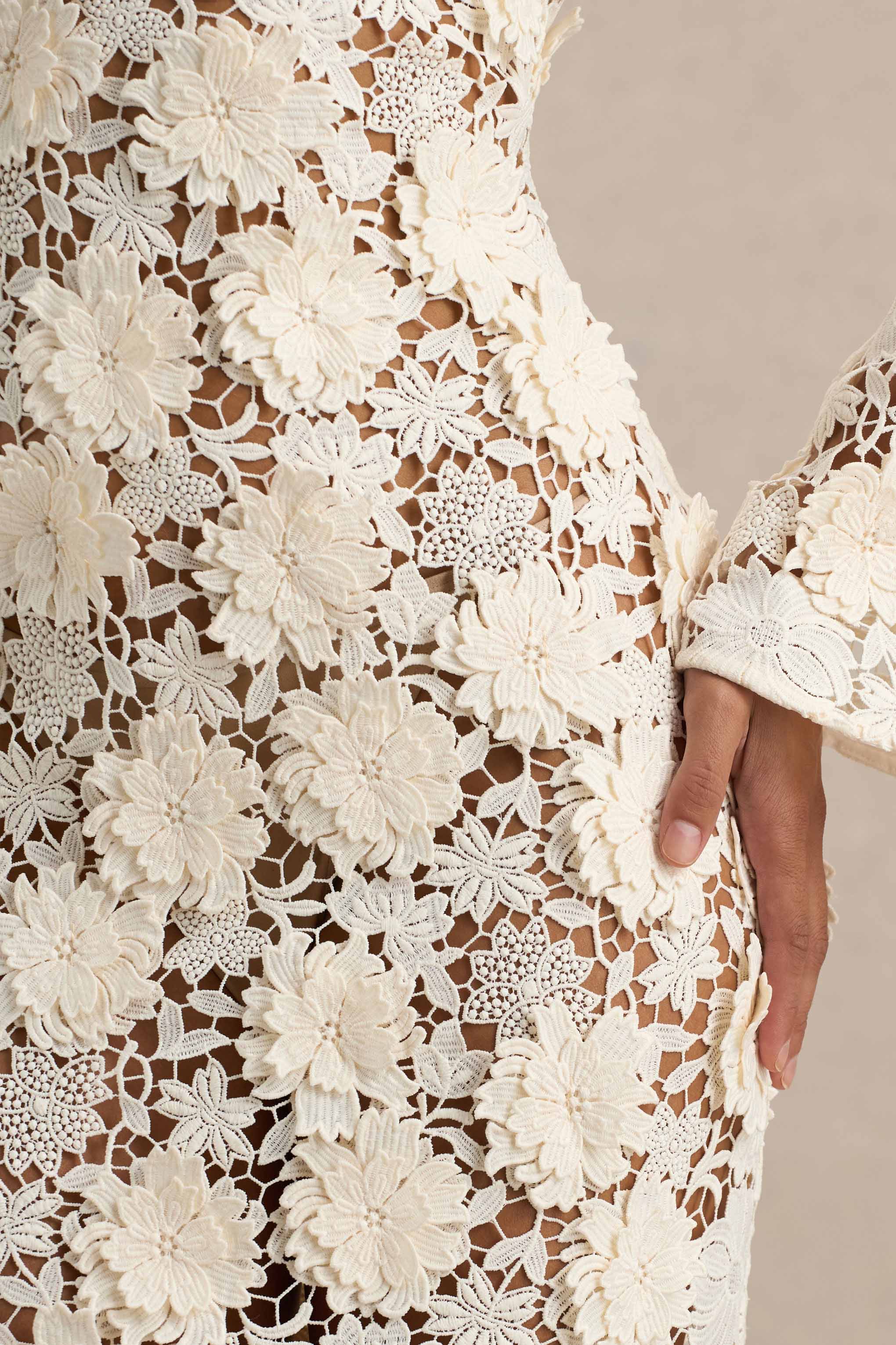 Viper | Cream Lace Long-Sleeve Maxi Dress – Club L London - USA