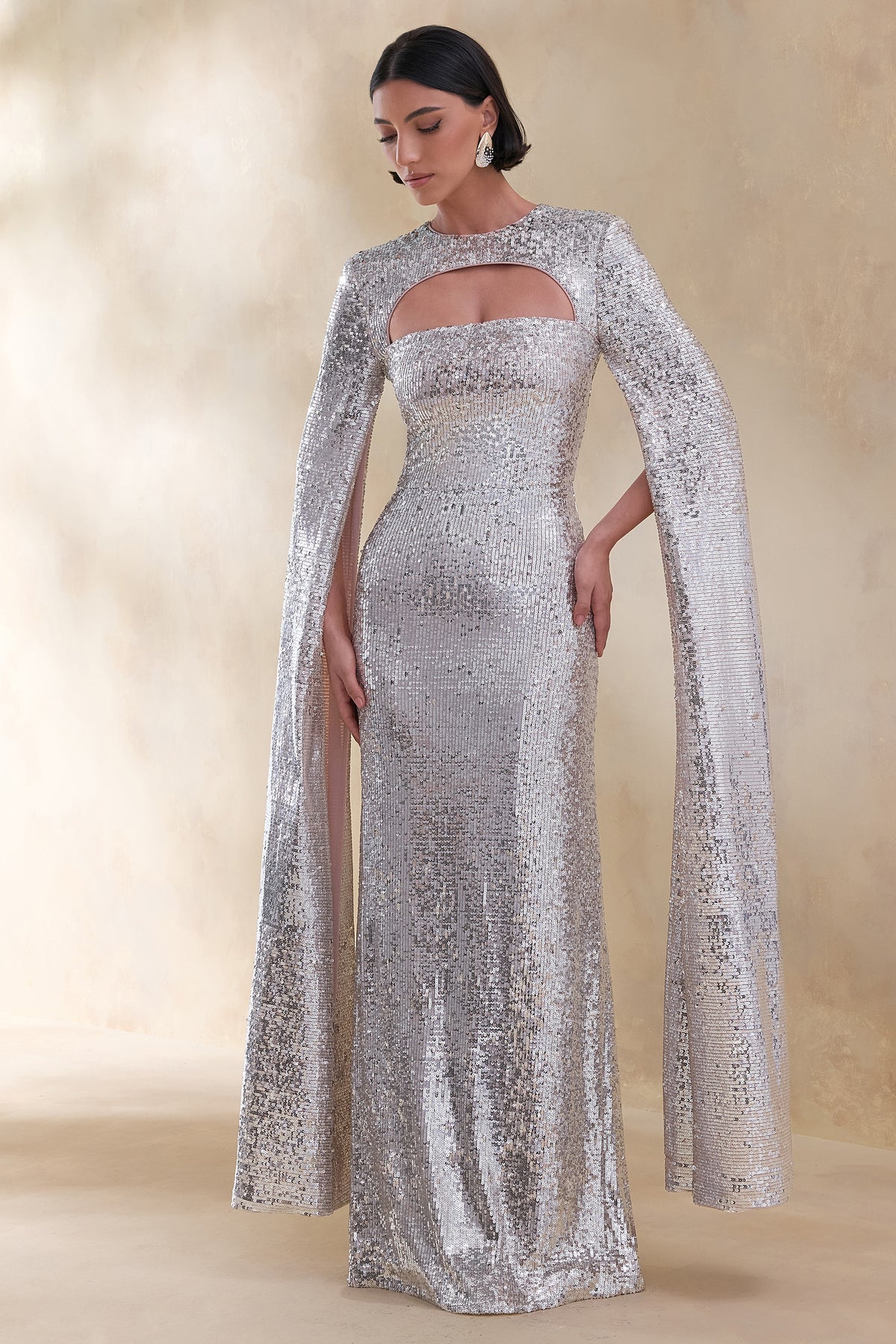 Devora | Silver Sequin Crew-Neck Maxi Dress With Cape Sleeves - UK 12 Silver Devora | Silver Sequin Crew-Neck Maxi Dress With Cape Sleeves - UK 12 Silver