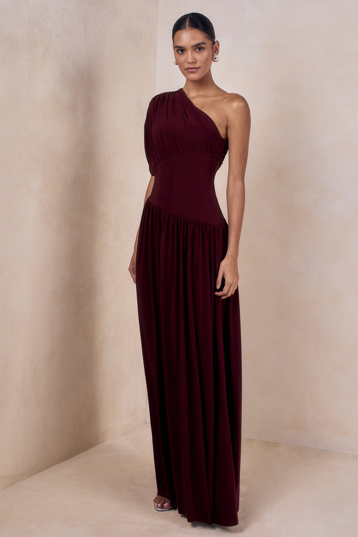 Kelsey Burgundy Asymmetric-Neck Maxi Dress With Ruched Detailing Club L London - USA Kelsey Burgundy Asymmetric-Neck Maxi Dress With Ruched Detailing Club L London - USA