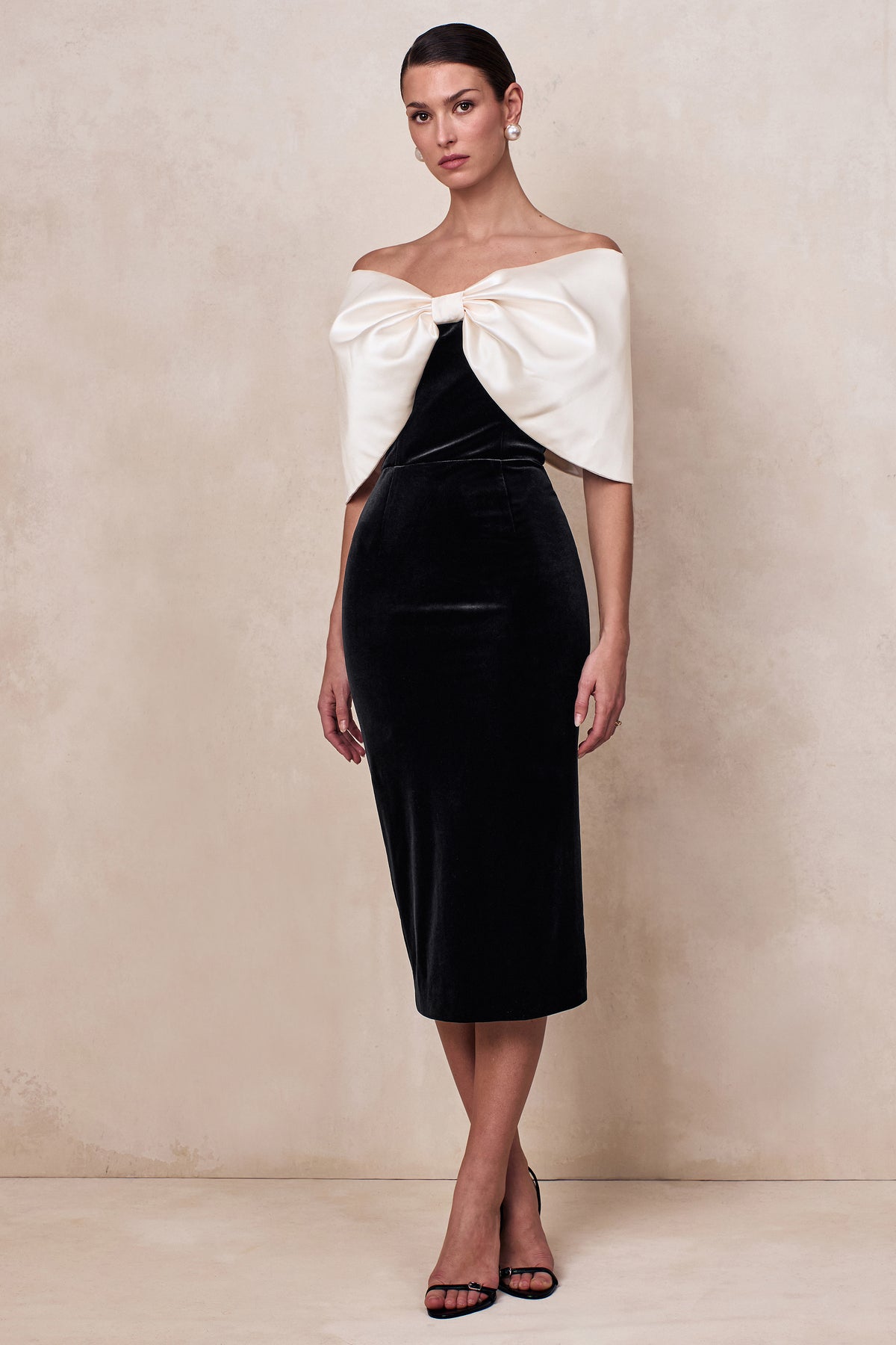 Twilight | Black AND White Velvet Bardot-Neck Midi Dress With Oversized Satin Bow - UK 16 Black AND White Twilight | Black AND White Velvet Bardot-Neck Midi Dress With Oversized Satin Bow - UK 16 Black AND White