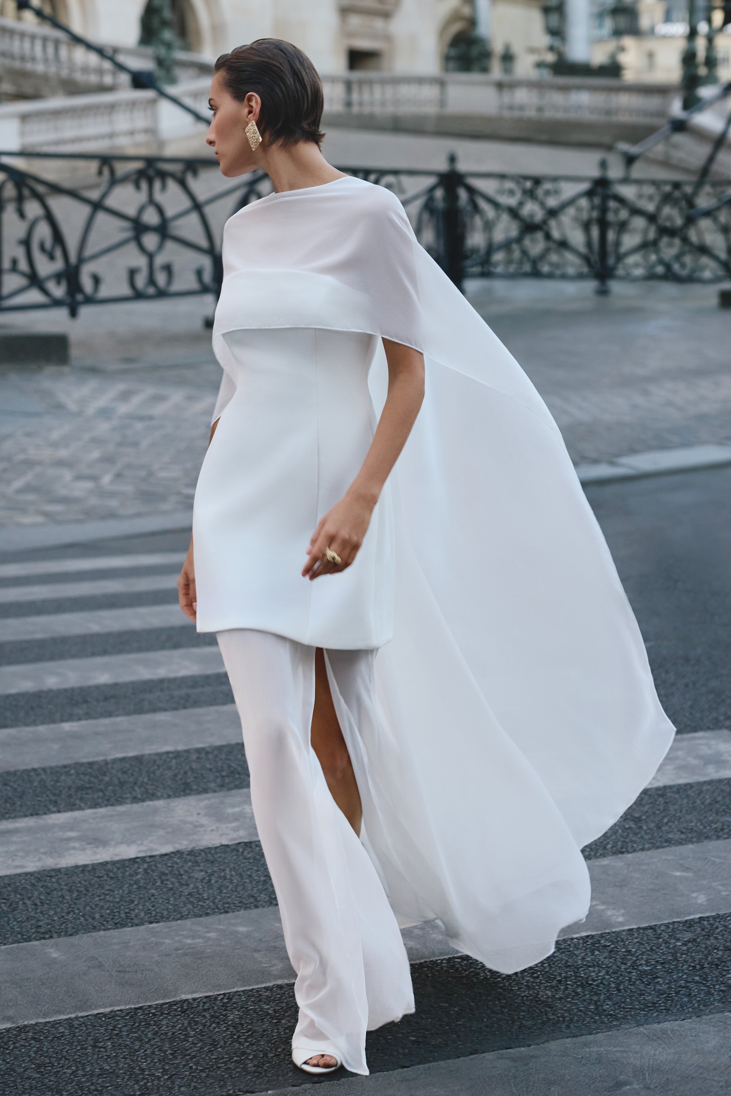 Sheer Jacquard Dress ホワイト Chessa | White Scuba Boat Neck Short Sleeve Maxi Dress With Sheer