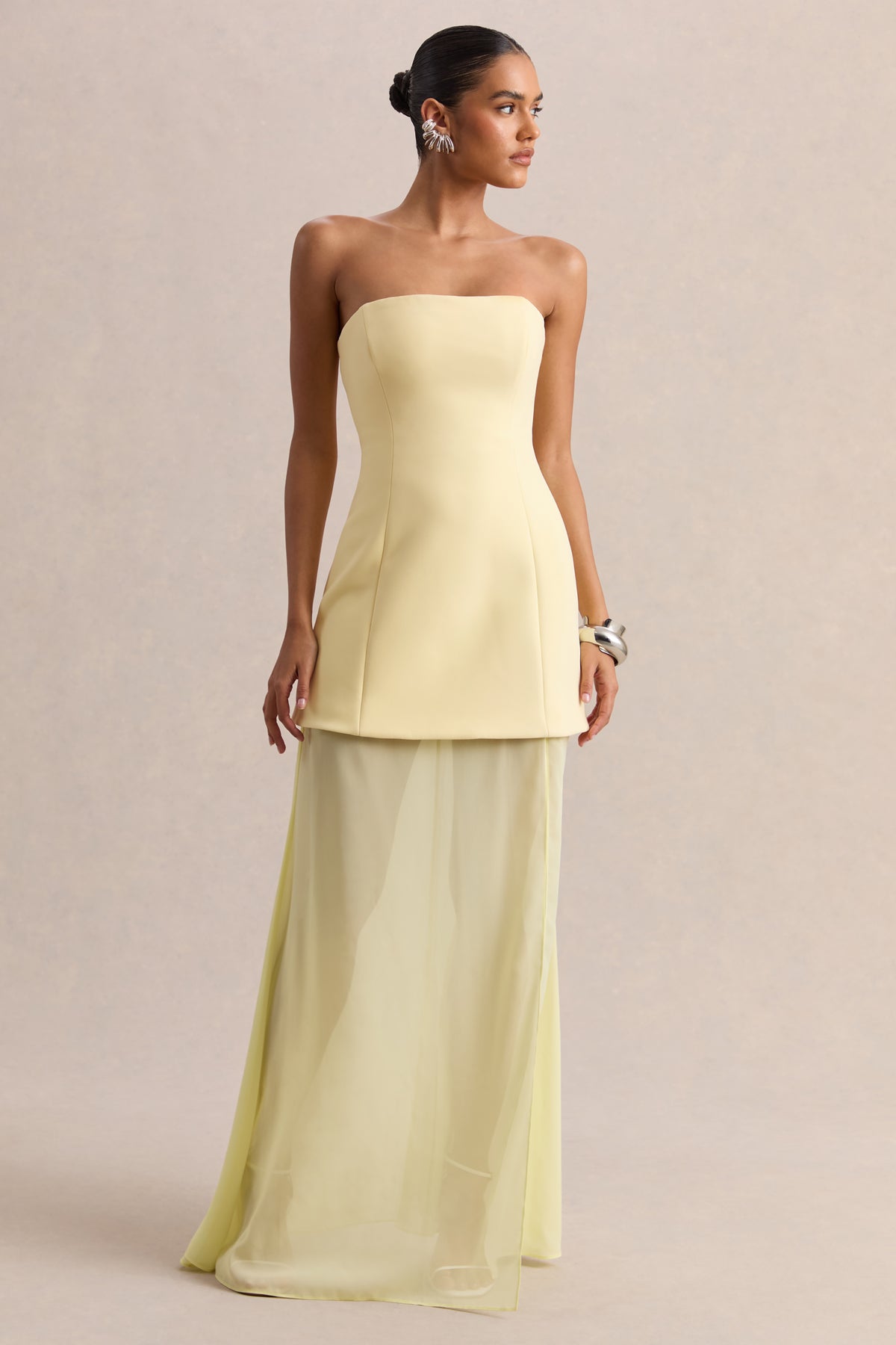 ECM_HR_CL136957121---Chessa-_-Lemon-Boat-Neck-Maxi-Dress-With-Sheer-Cape-03.jpg