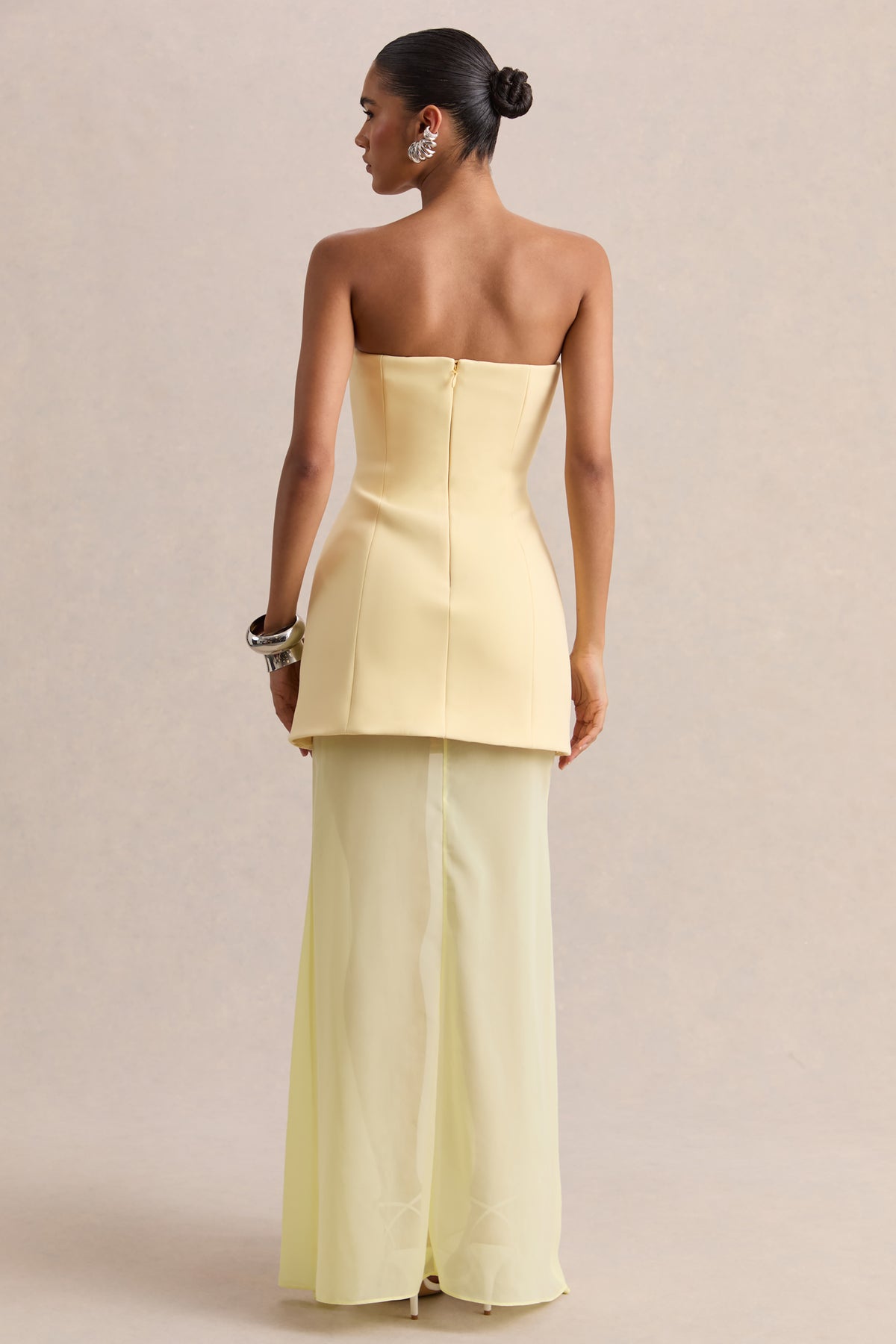 ECM_HR_CL136957121---Chessa-_-Lemon-Boat-Neck-Maxi-Dress-With-Sheer-Cape-08.jpg