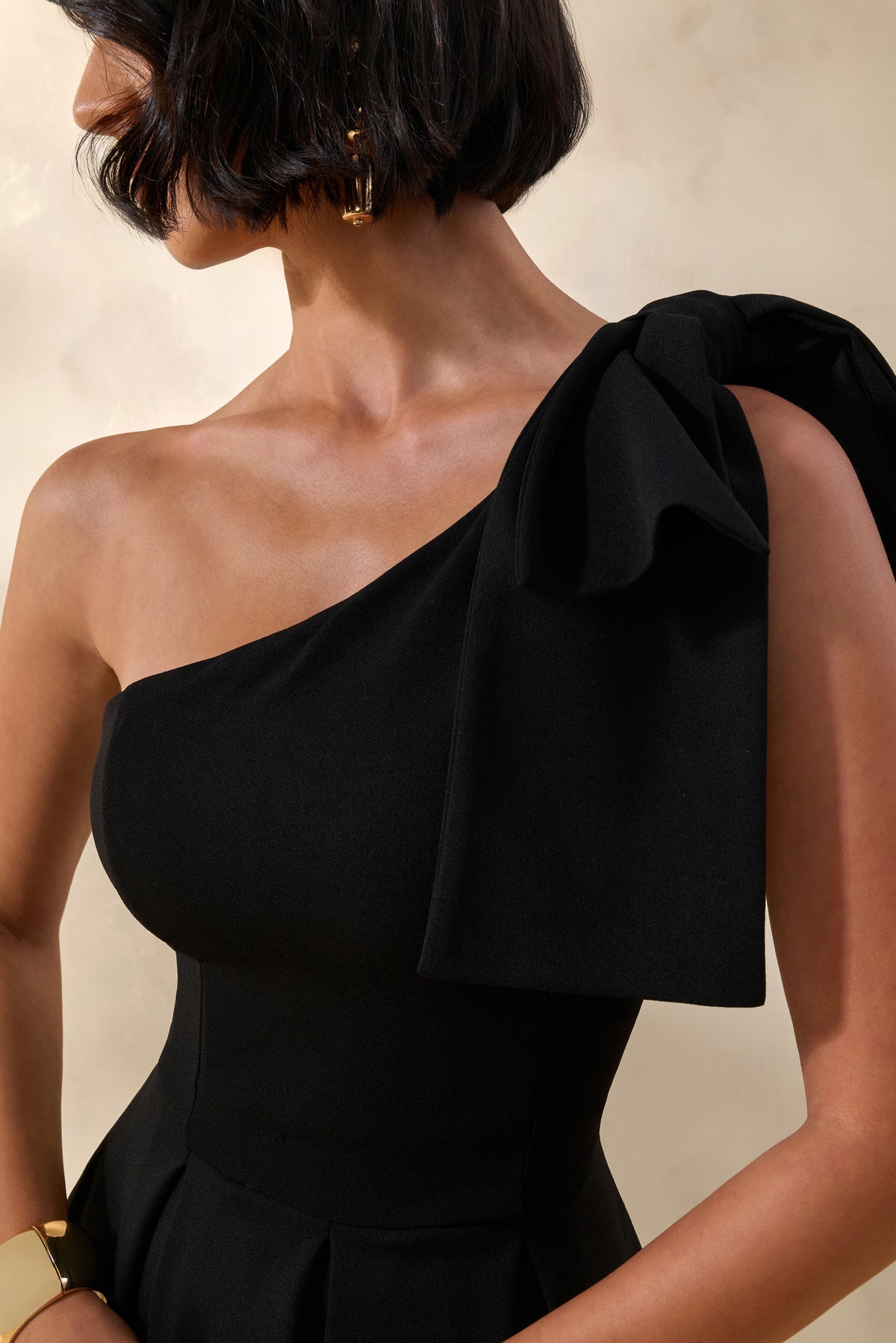 black bow collar long sleeve blazer sheath midi dress Meria | Black Asymmetric-Neck Midi Dress With Bow-Sleeve