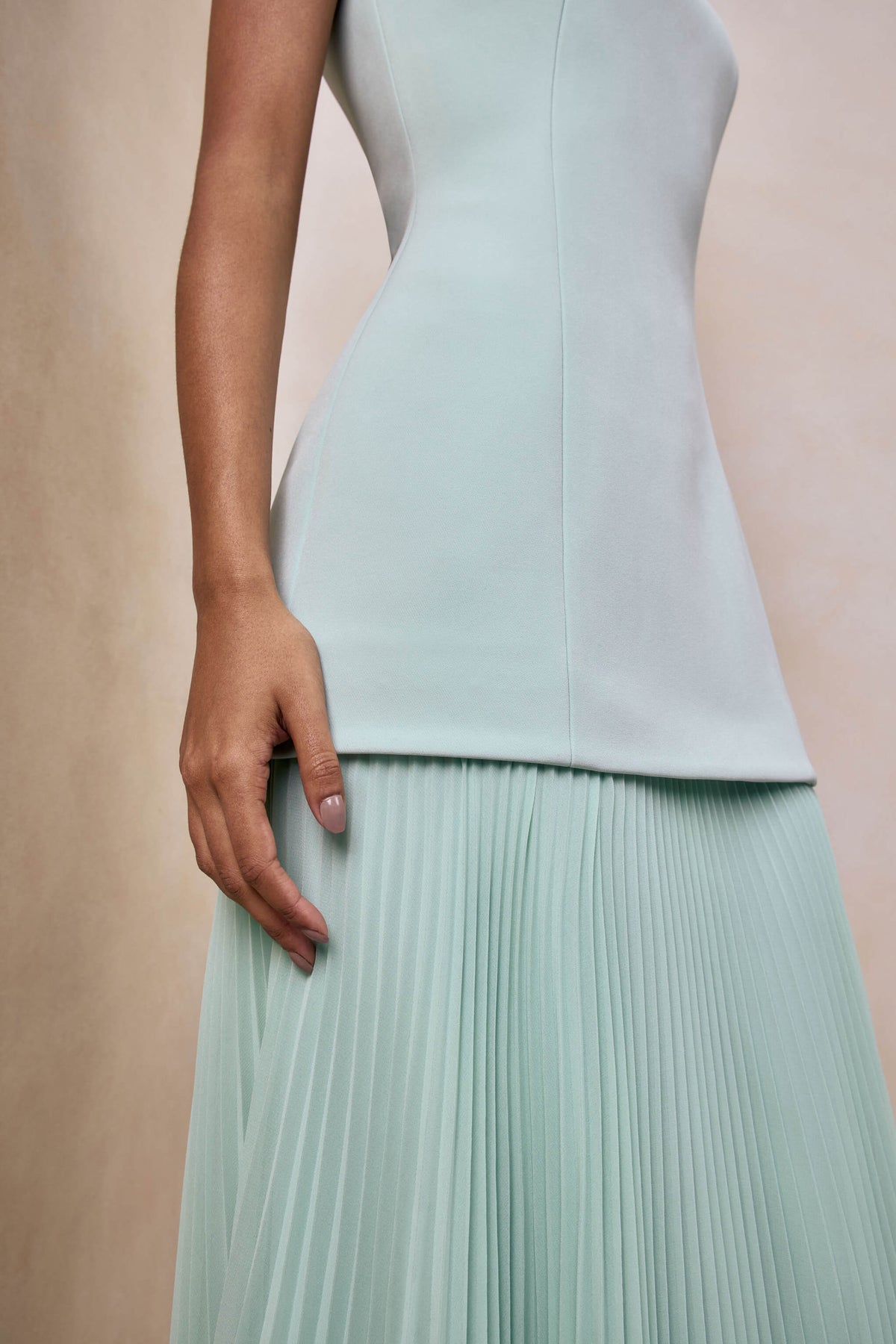 Hadley Sage Boat-Neck Maxi Dress With Drop-Waist Club L London - USA Hadley Sage Boat-Neck Maxi Dress With Drop-Waist Club L London - USA