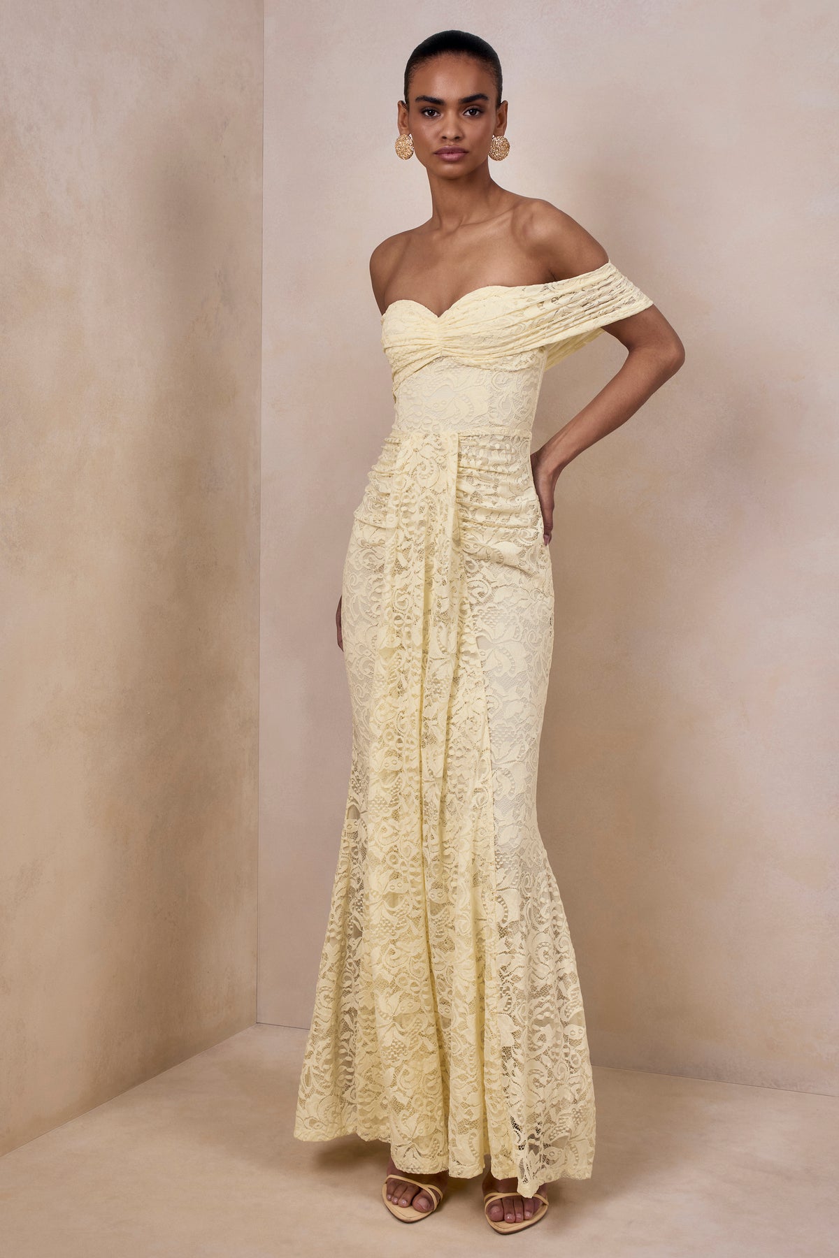 Aries | Lemon Lace Bardot-Neck Maxi Dress With Gathered Detailing - UK 6 Lemon Aries | Lemon Lace Bardot-Neck Maxi Dress With Gathered Detailing - UK 6 Lemon