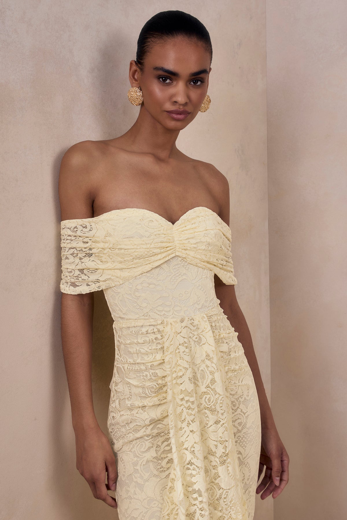 Aries | Lemon Lace Bardot-Neck Maxi Dress With Gathered Detailing - UK 6 Lemon Aries | Lemon Lace Bardot-Neck Maxi Dress With Gathered Detailing - UK 6 Lemon
