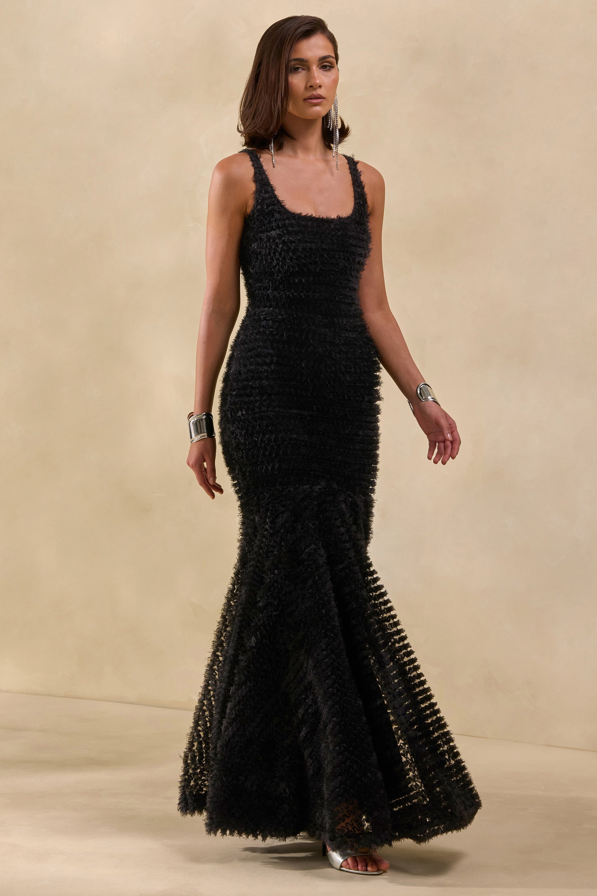 CL13721800106_ECM_HR_CL137218001_-_Sadine___Black_Scoop-Neck_Fishtail_Maxi_Dress2