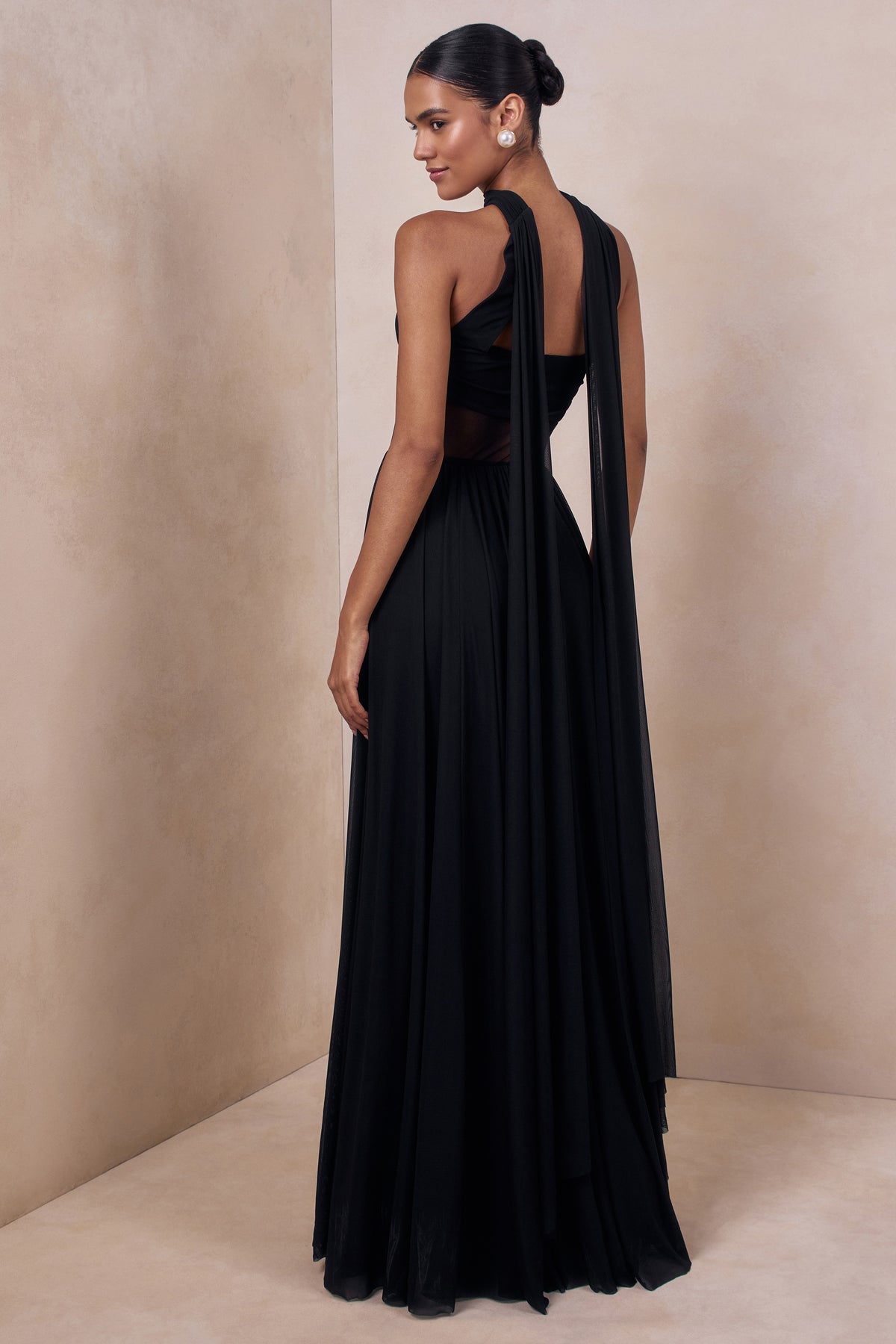 Lyvoria Black Bandeau Maxi Dress With Mesh-Detail And Scarf – Club L London 