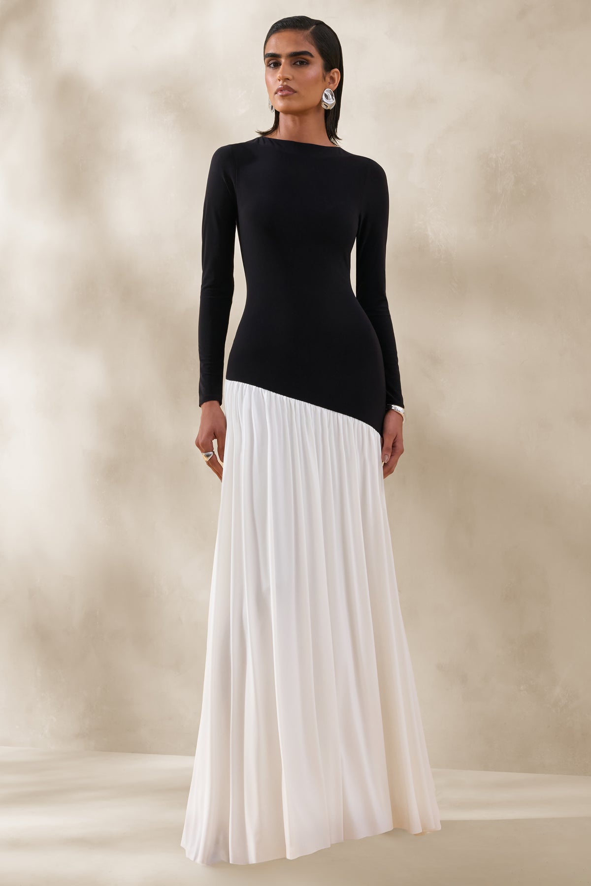 Jasira | Black & White Crew-Neck Maxi Dress With Asymmetric Drop-Waist - UK 12 Black AND White Jasira | Black & White Crew-Neck Maxi Dress With Asymmetric Drop-Waist - UK 12 Black AND White