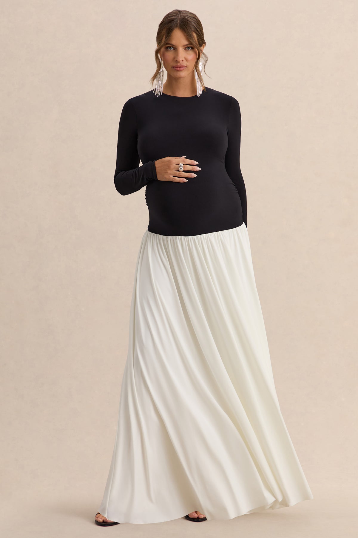 ECM_HR_CL137369141----Monroe-Black-And-White-Crew-Neck-Maternity-Maxi-Dress-With-Drop-Waist-0.jpg