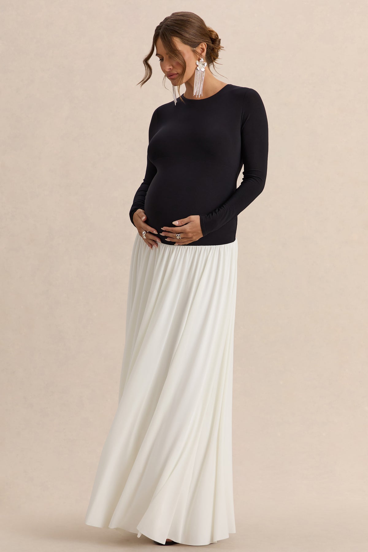 ECM_HR_CL137369141----Monroe-Black-And-White-Crew-Neck-Maternity-Maxi-Dress-With-Drop-Waist-1.jpg