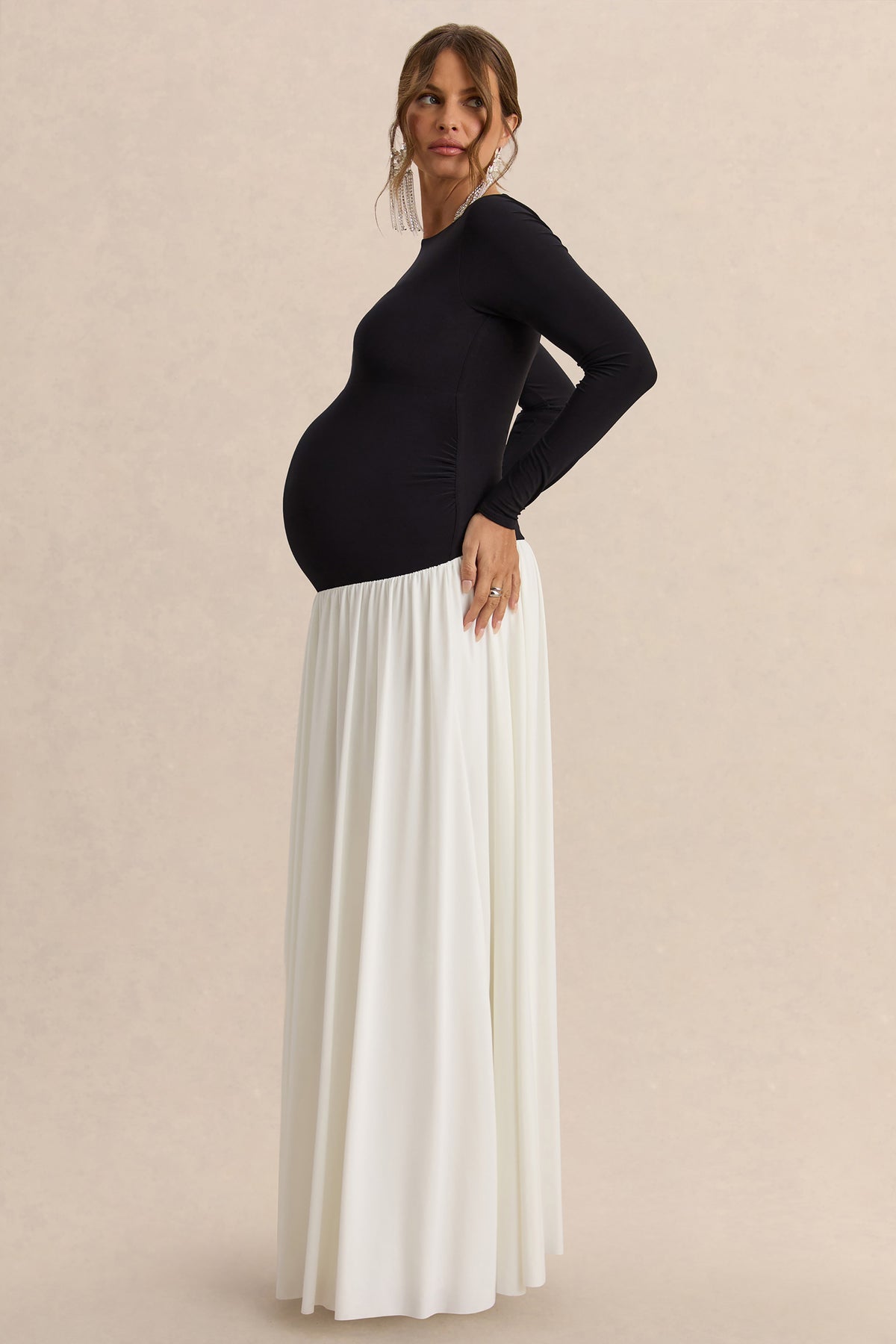 ECM_HR_CL137369141----Monroe-Black-And-White-Crew-Neck-Maternity-Maxi-Dress-With-Drop-Waist-9.jpg