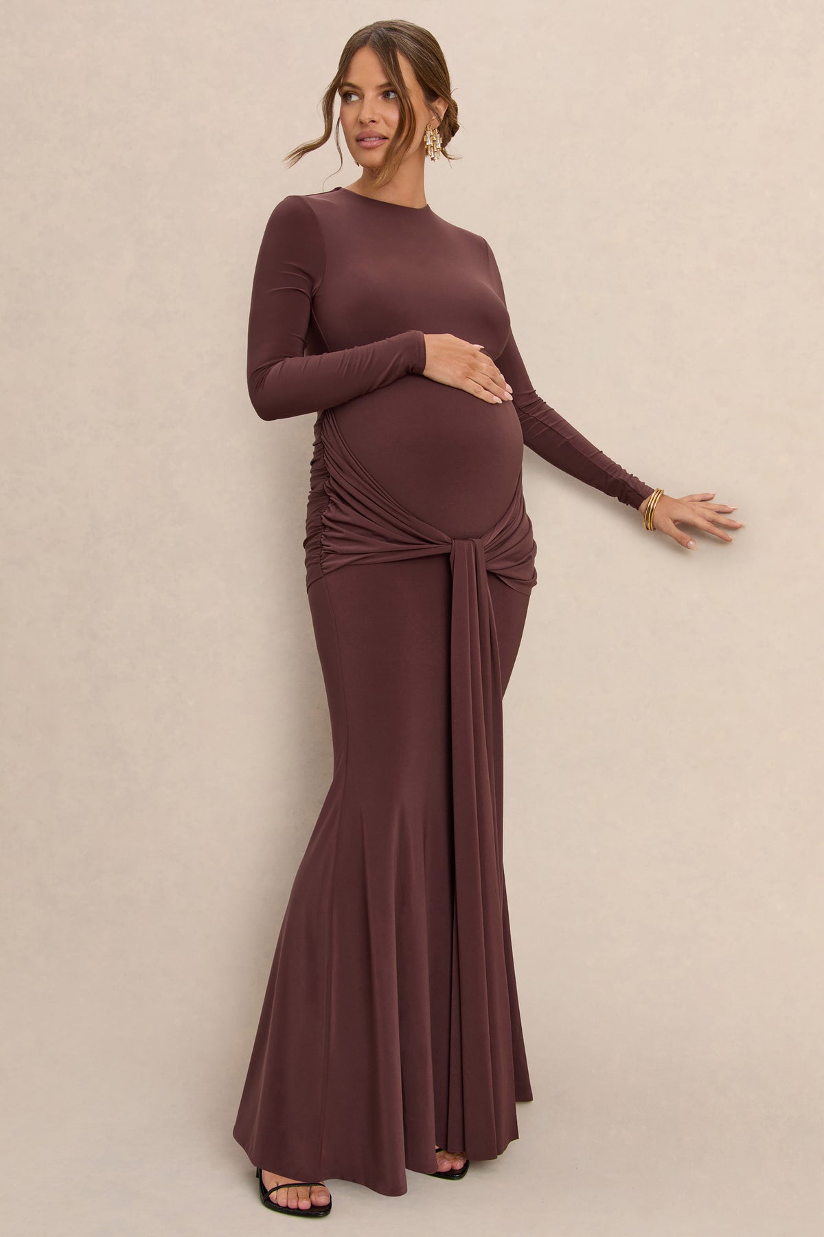 Aveny | Brown Crew-Neck Maternity Maxi Dress With Ruched-Detailing And Sash - UK 12 Brown Aveny | Brown Crew-Neck Maternity Maxi Dress With Ruched-Detailing And Sash - UK 12 Brown