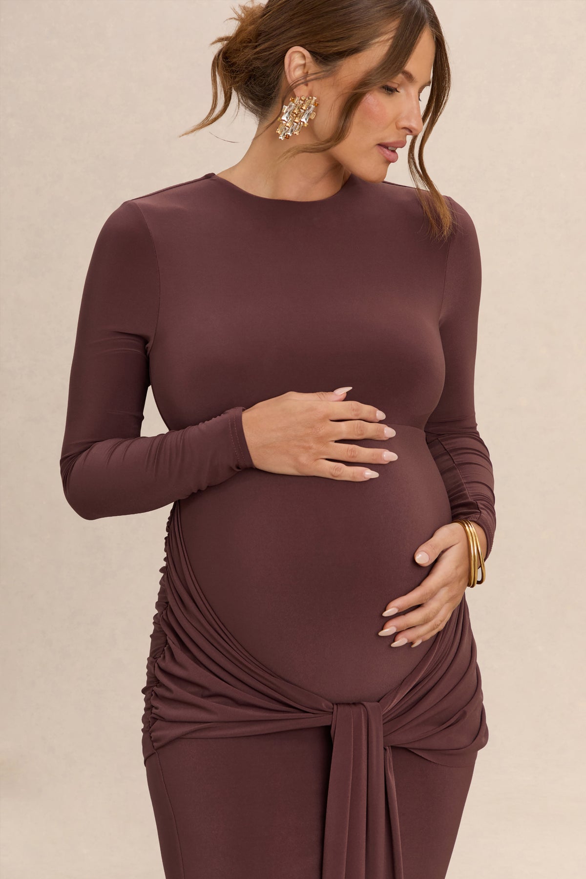 Aveny | Brown Crew-Neck Maternity Maxi Dress With Ruched-Detailing And Sash - UK 12 Brown Aveny | Brown Crew-Neck Maternity Maxi Dress With Ruched-Detailing And Sash - UK 12 Brown