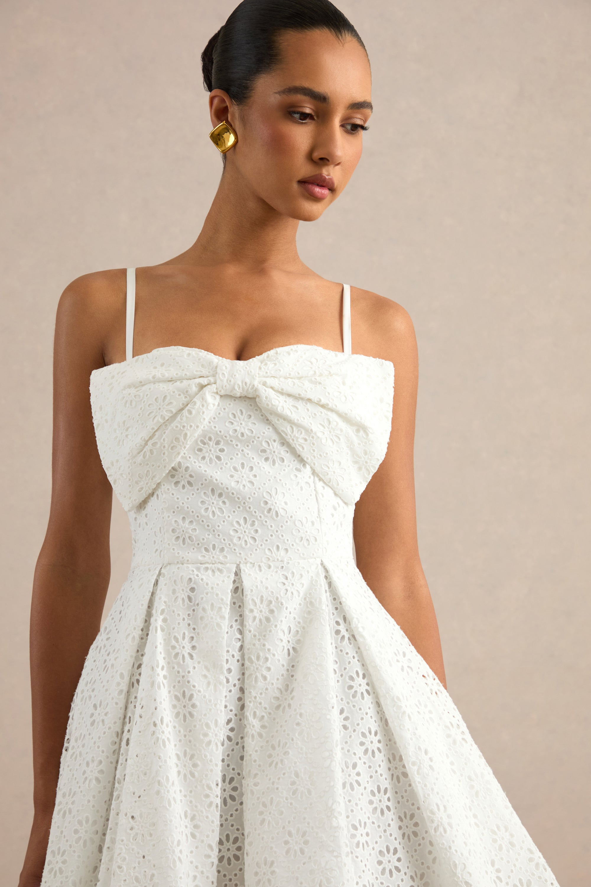 Elina | White Square-Neck Mini Dress With Bow Detail – Club L London