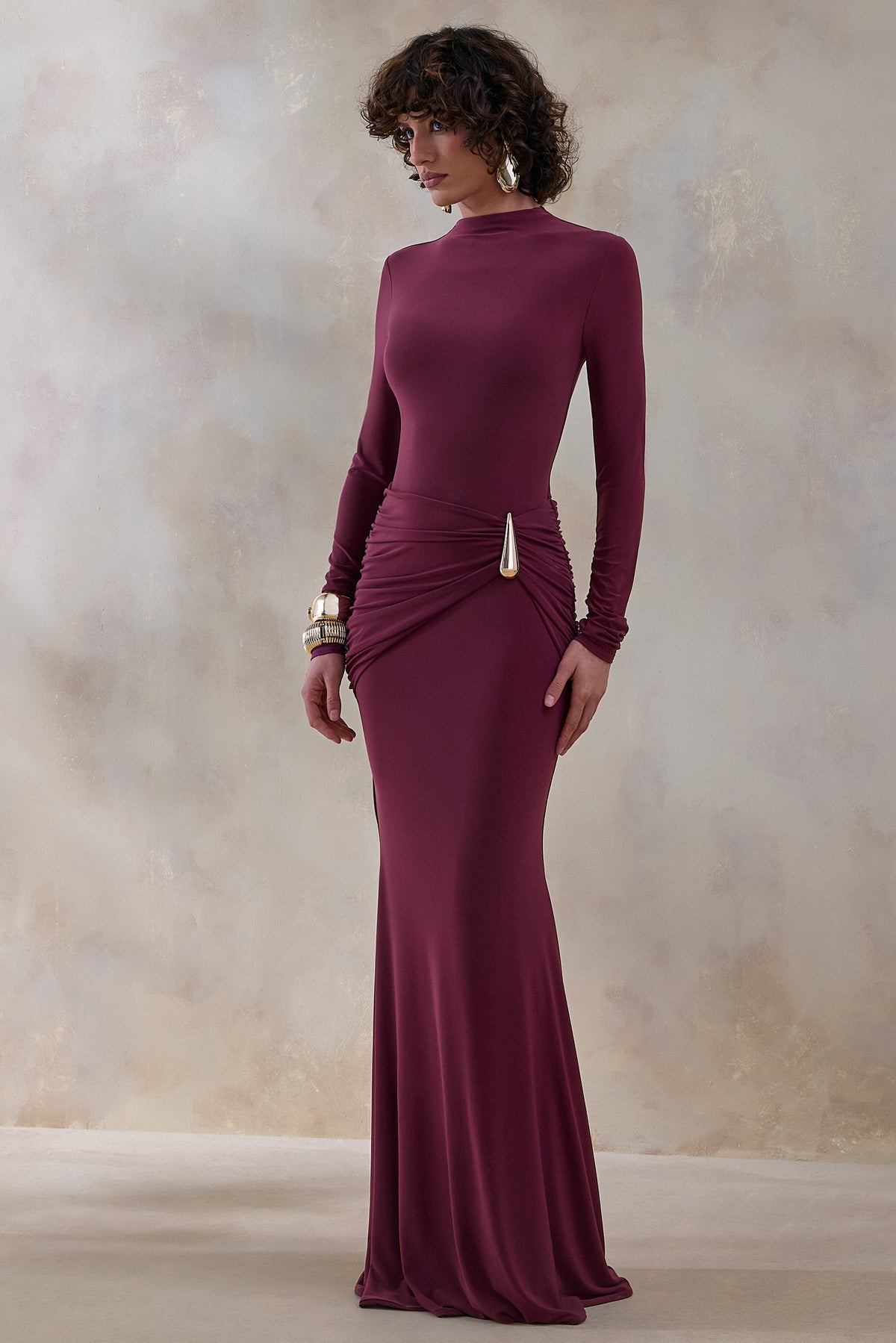 Solarium | Burgundy Long-Sleeve Maxi Dress With Gold Detail - UK 16 Burgundy Solarium | Burgundy Long-Sleeve Maxi Dress With Gold Detail - UK 16 Burgundy