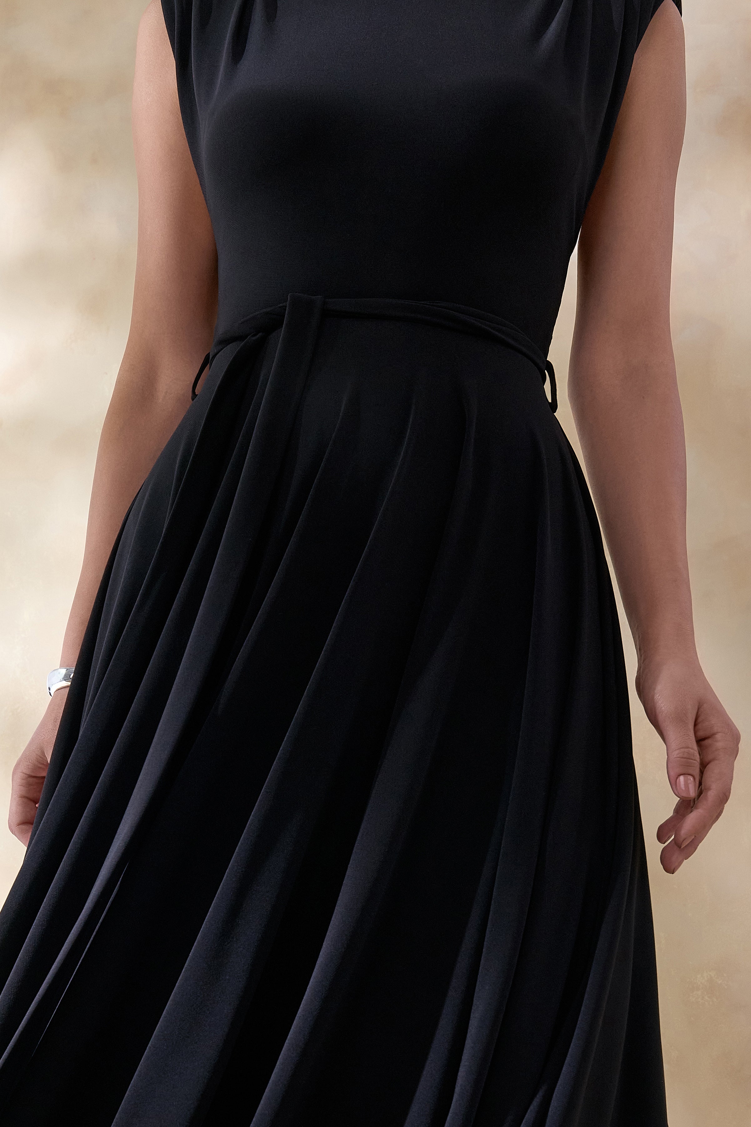 Roselena | Black High-Neck Midi Dress – Club L London - USA