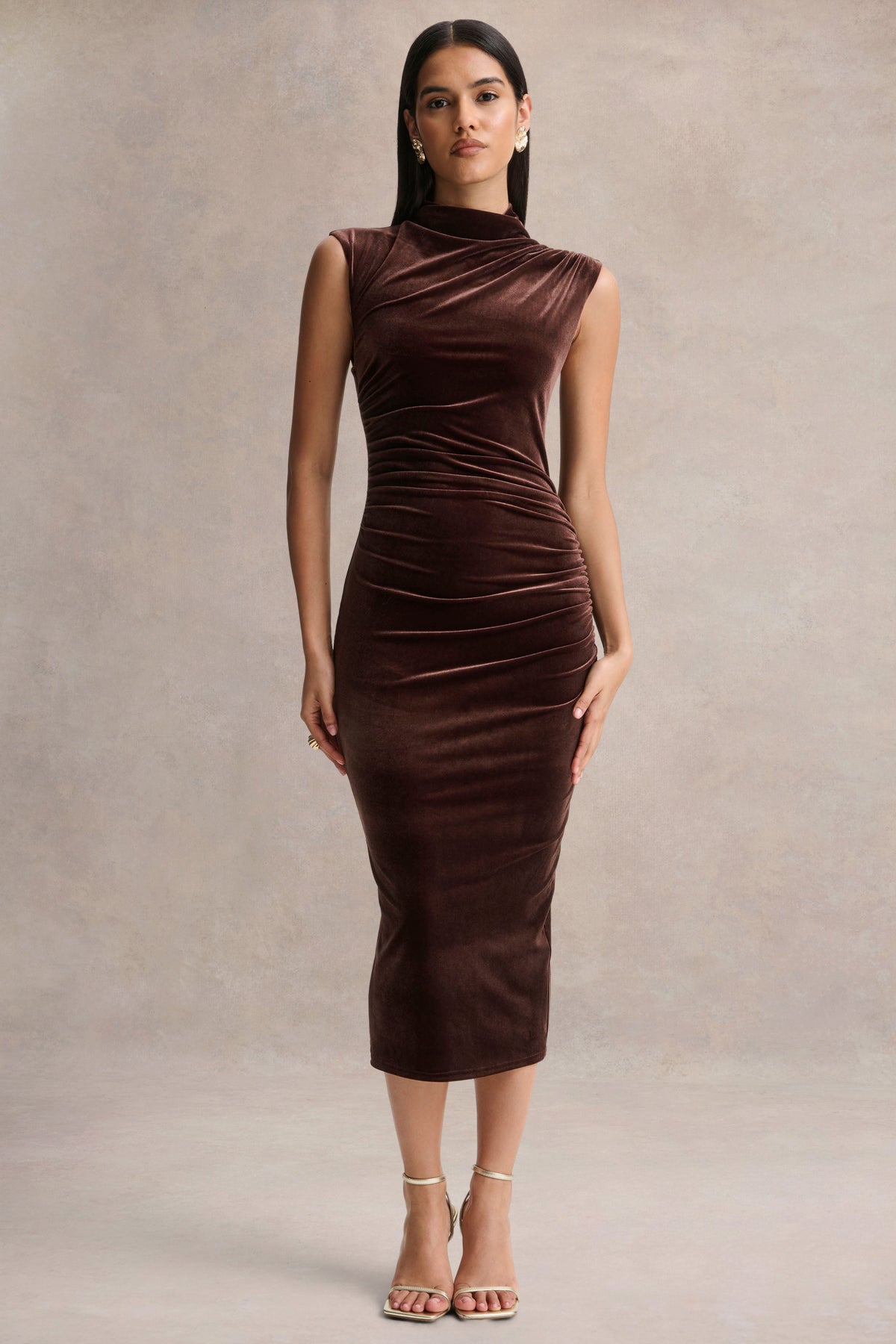 Novine Brown Velvet High-Neck Midi Dress Club L London - USA Novine Brown Velvet High-Neck Midi Dress Club L London - USA