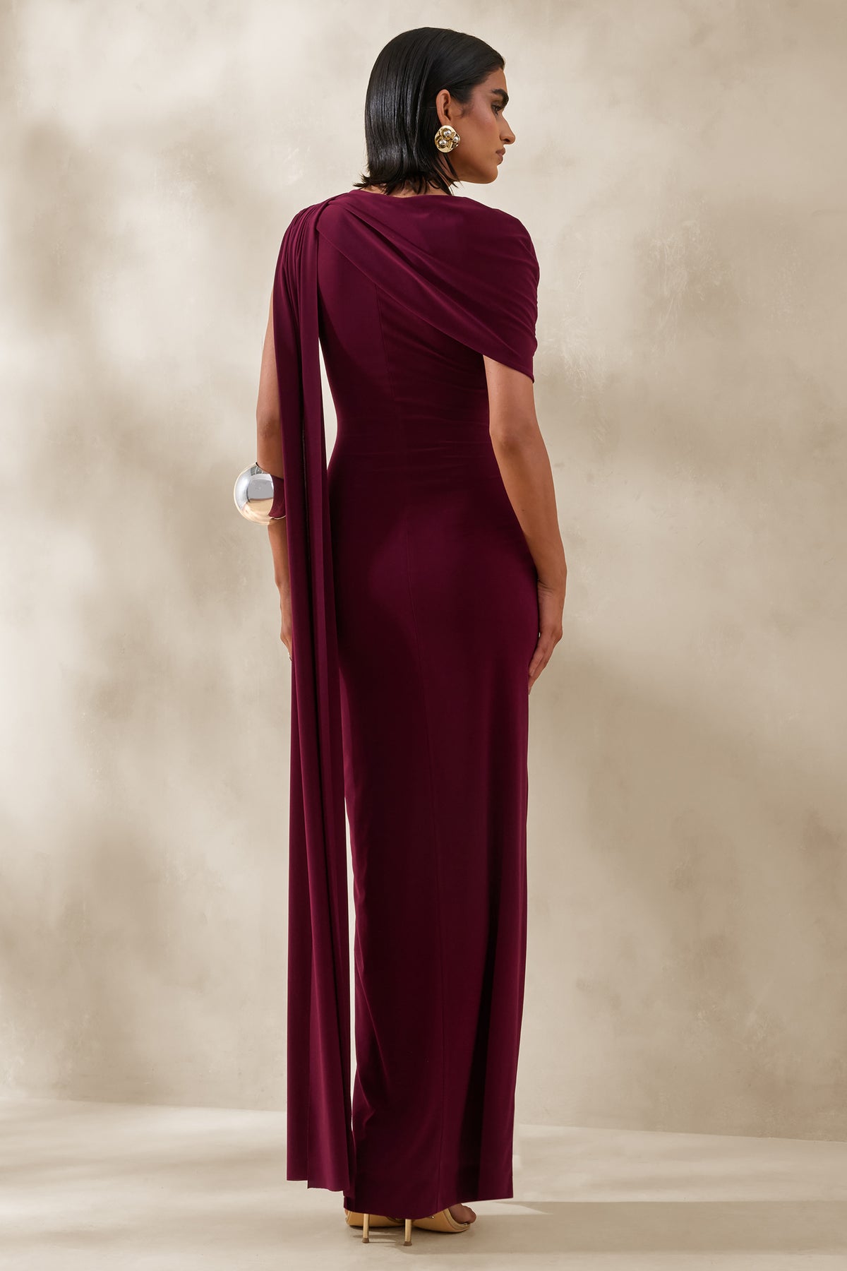 Palomara Burgundy Round-Neck Maxi Dress With Sash And Front-High Spl Club L London - USA Palomara Burgundy Round-Neck Maxi Dress With Sash And Front-High Spl Club L London - USA