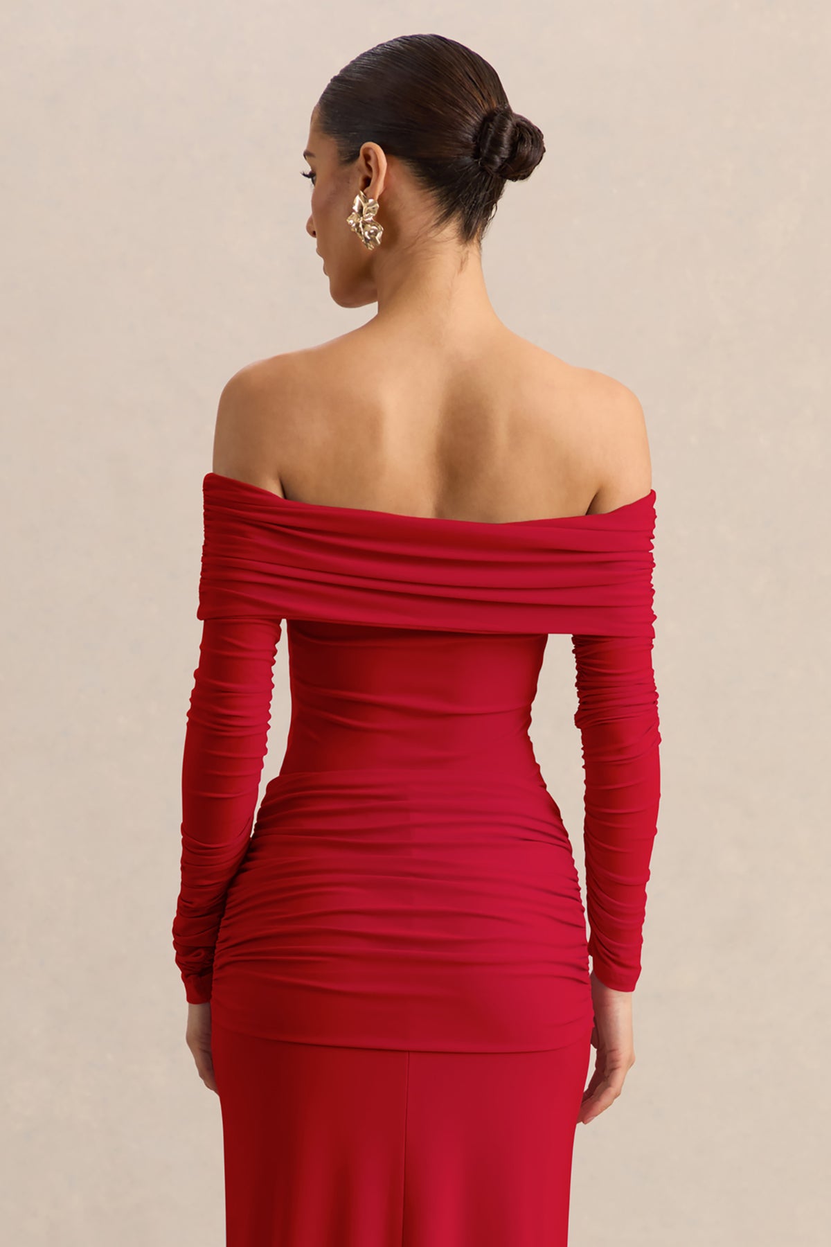 ECM_HR_CL137824100---Helia-_-Red-Bardot-Neck-Bodysuit-With-Ruched-Long-Sleeves-&-CL137840100---Flynne-_-Red-Wrapped-Maxi-Skirt-With-Sash_-10.jpg