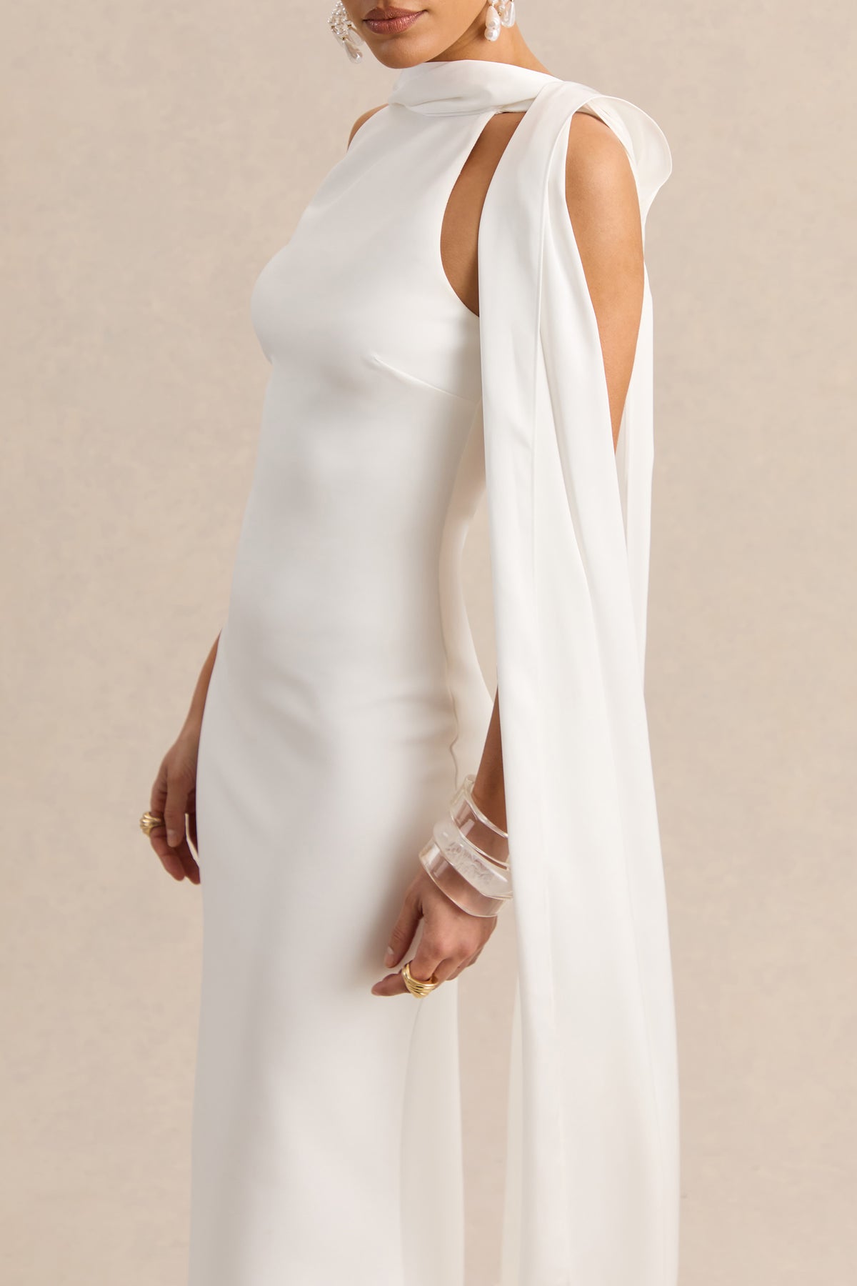 Vionette White High-Neck Maxi Dress With Scarf Club L London - USA Vionette White High-Neck Maxi Dress With Scarf Club L London - USA