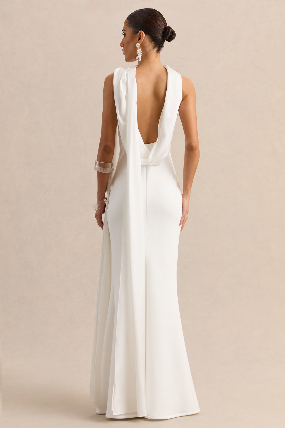 Vionette | White High-Neck Maxi Dress With Scarf Vionette | White High-Neck Maxi Dress With Scarf