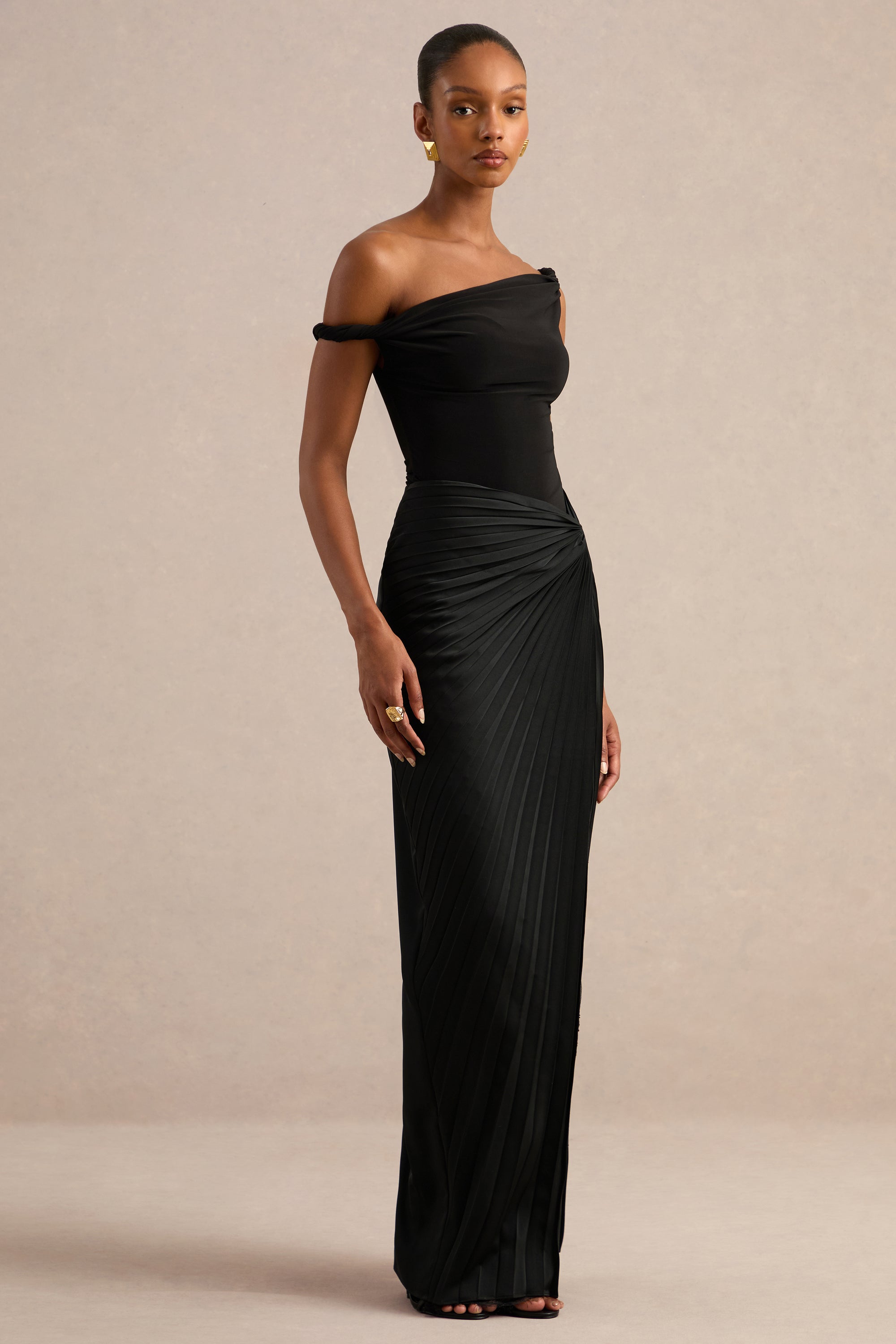 CL137853001 - Lassia | Black Satin Gathered Maxi-Skirt With Lace-Detailing9.jpg