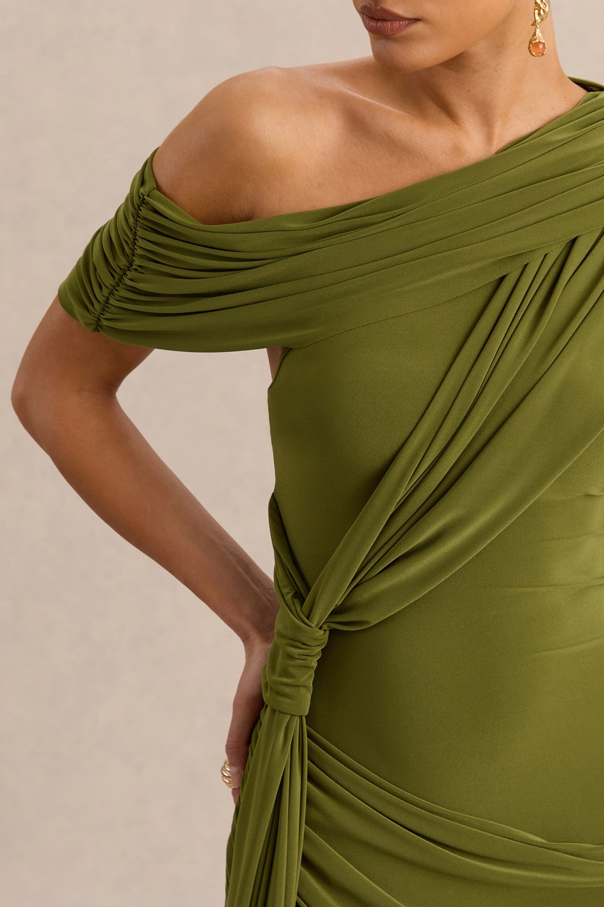 luxe asymmetrical gathered maxi dress Avialee Green Asymmetric-Neck Maxi Dress With Gathered-Detailing And – Club  L London