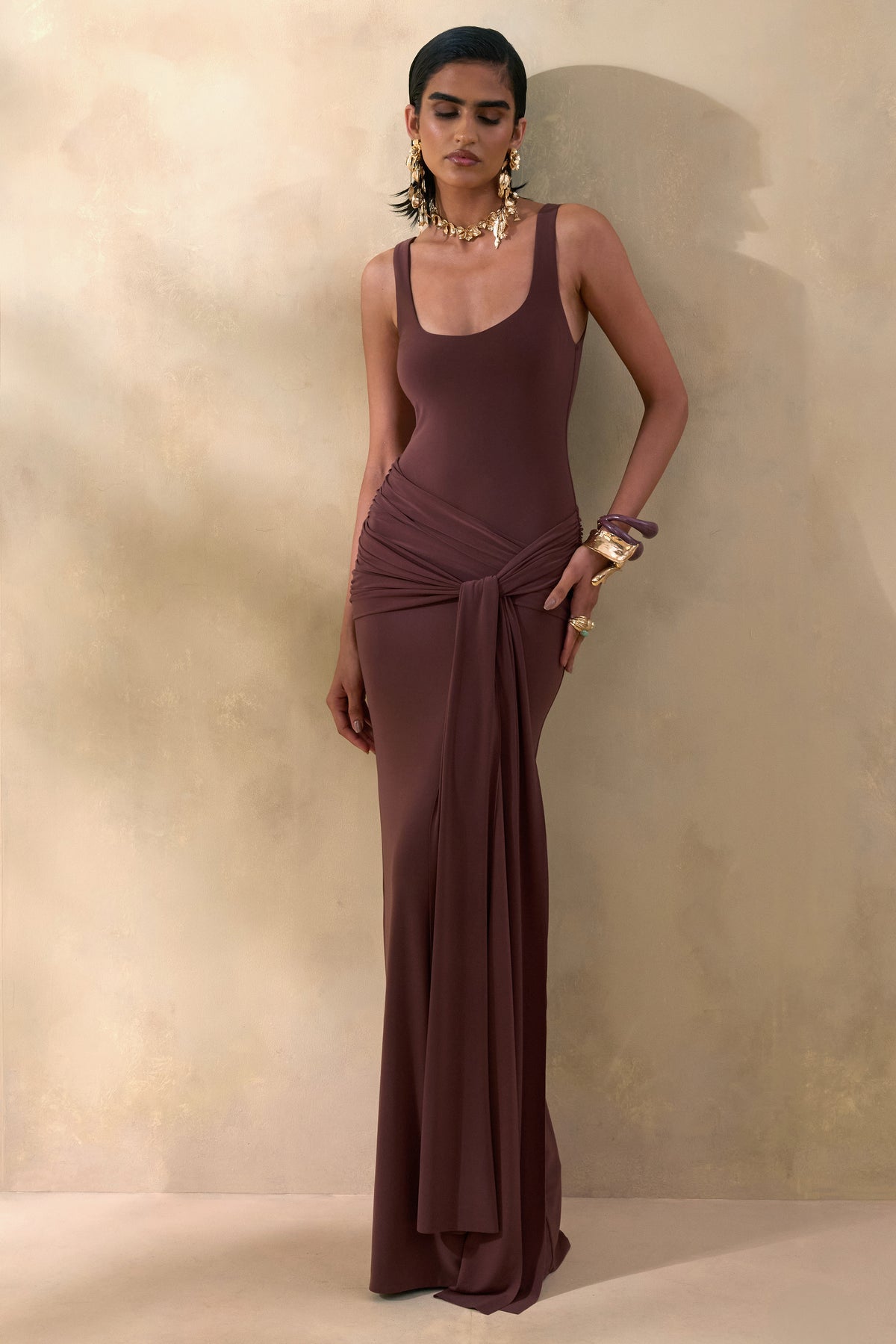 ECM_HR_CL137889021 -Lienna _ Brown Scoop-Neck Maxi Dress With Gathered-Detail And Sash 4.jpg