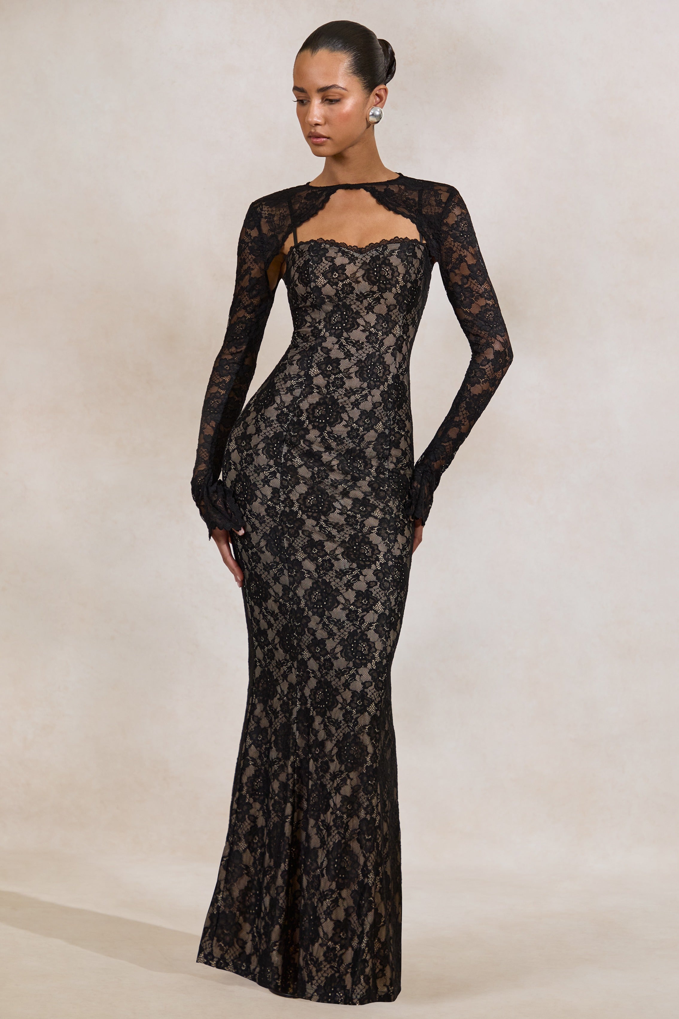 Lillia Smitty exclusive パーティーロングドレス 黒 Mirellia | Black Lace Sweetheart-Neck Maxi Dress – Club L London - USA