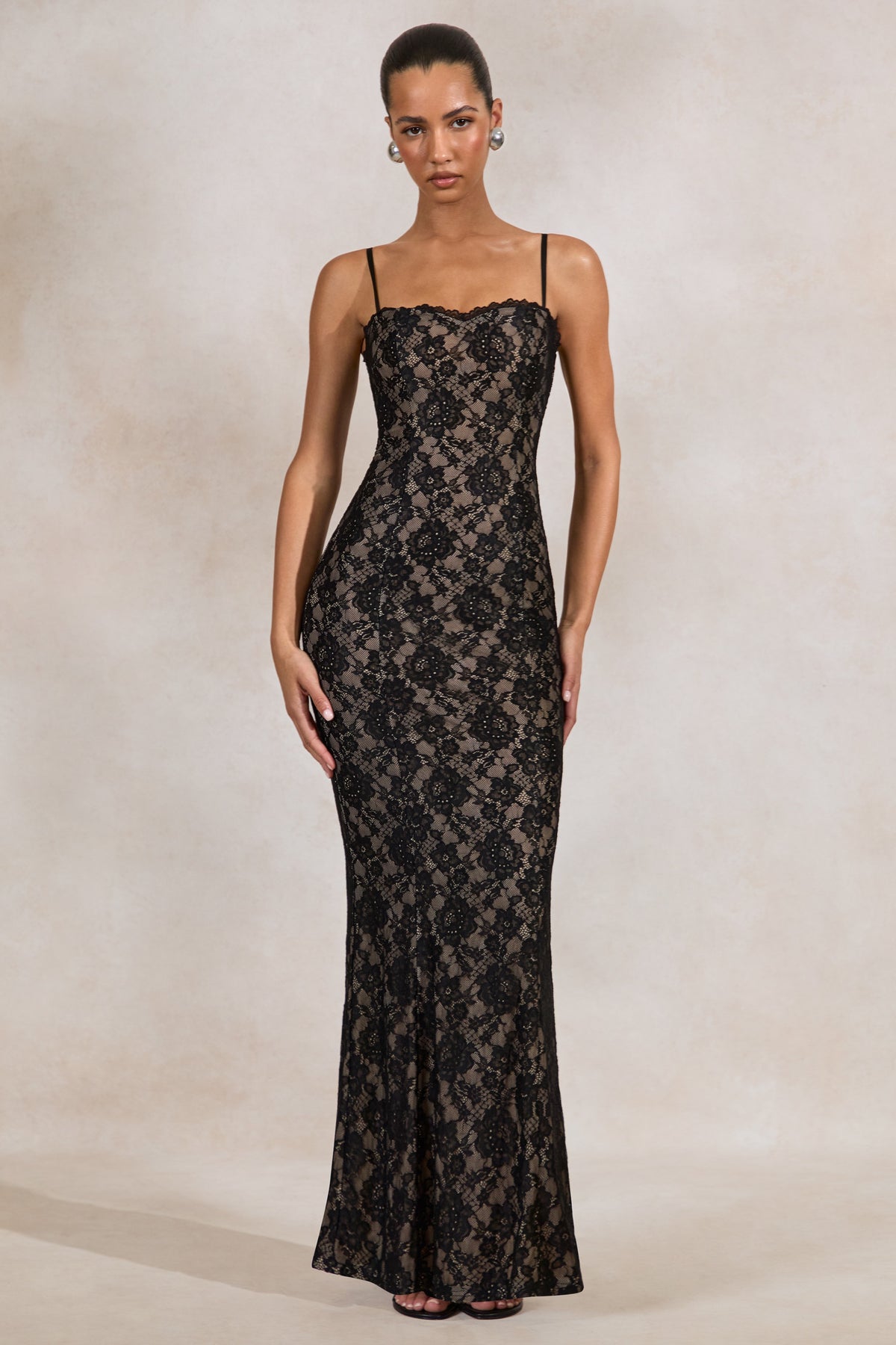 ECM_HR_CL137971001 - Mirellia _ Black Lace Sweetheart-Neck Maxi Dress3.jpg