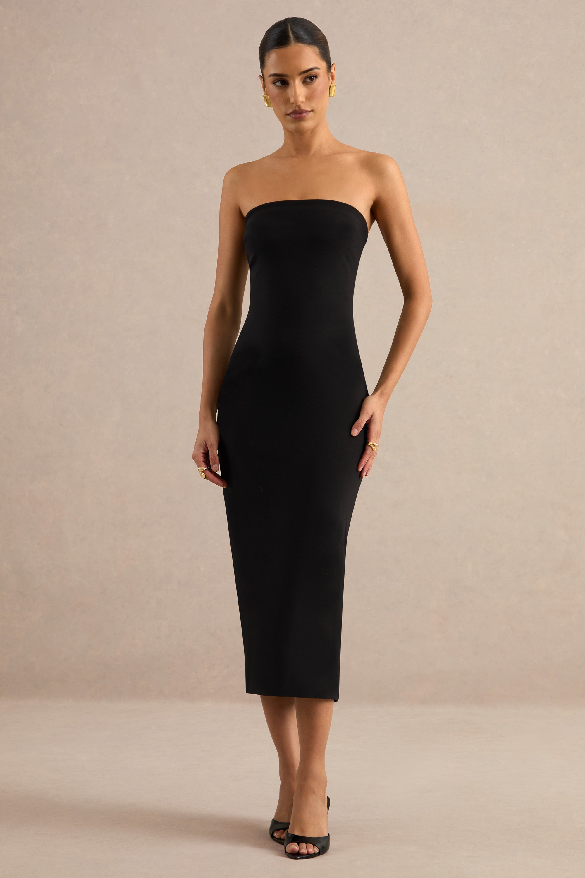 ECM_HR_CL137972001 - Navoria _ Black Lace High-Neck Midi Dress 5.jpg