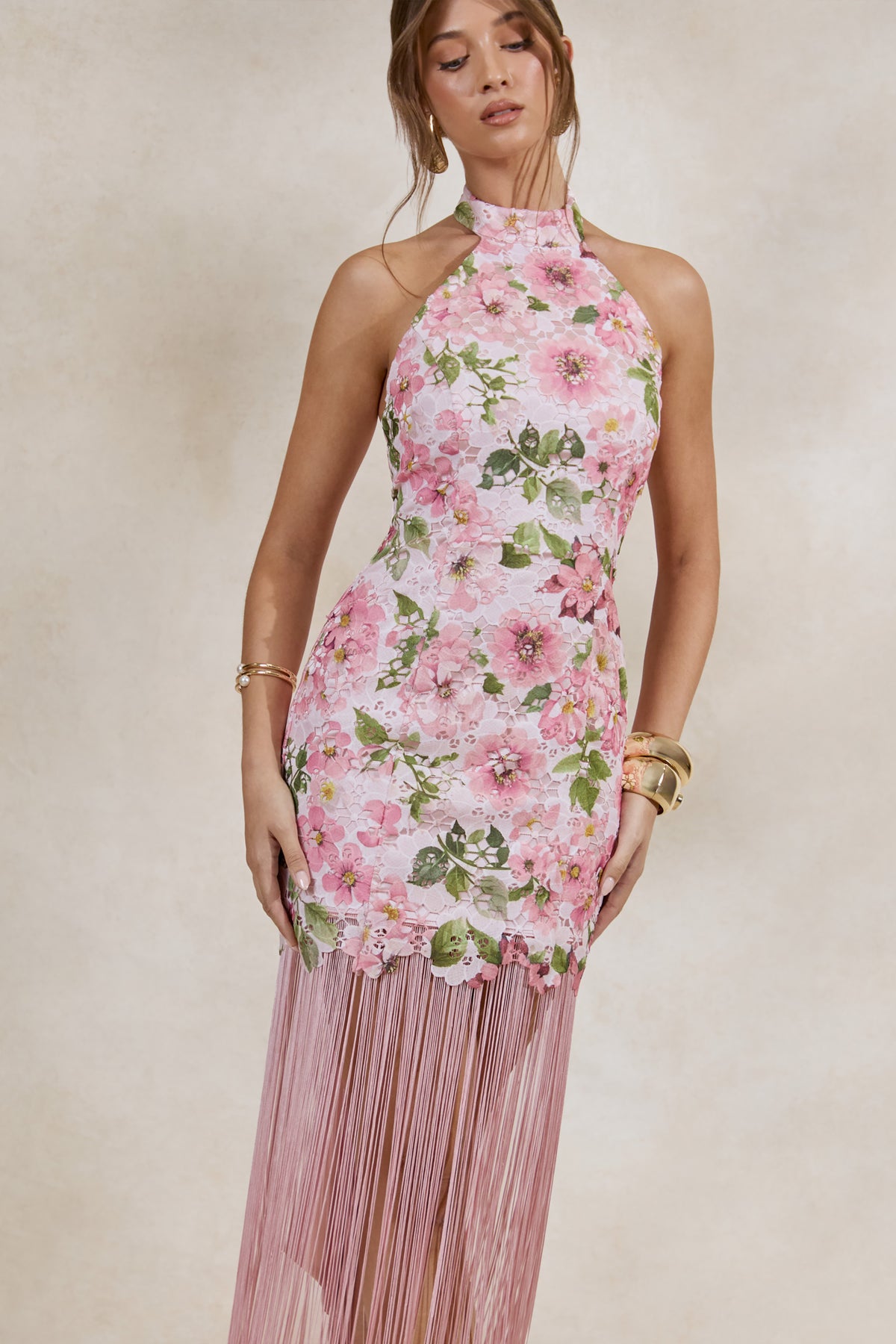 ECM_HR_CL138255084---Lerisa-_-Pink-Floral-Print-Lace-Halter-Neck-Fringed-Maxi-Dress3.jpg