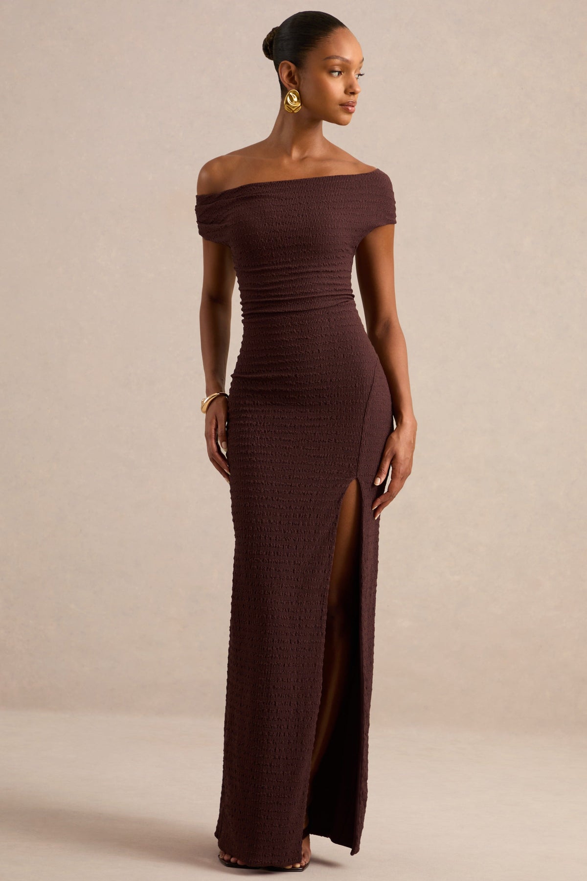 CL13843402206_ECM_HR_CL138434022_-_Aroa_Dark_Brown_Bardot-Neck_Maxi_Dress_With_Front_High_Split1