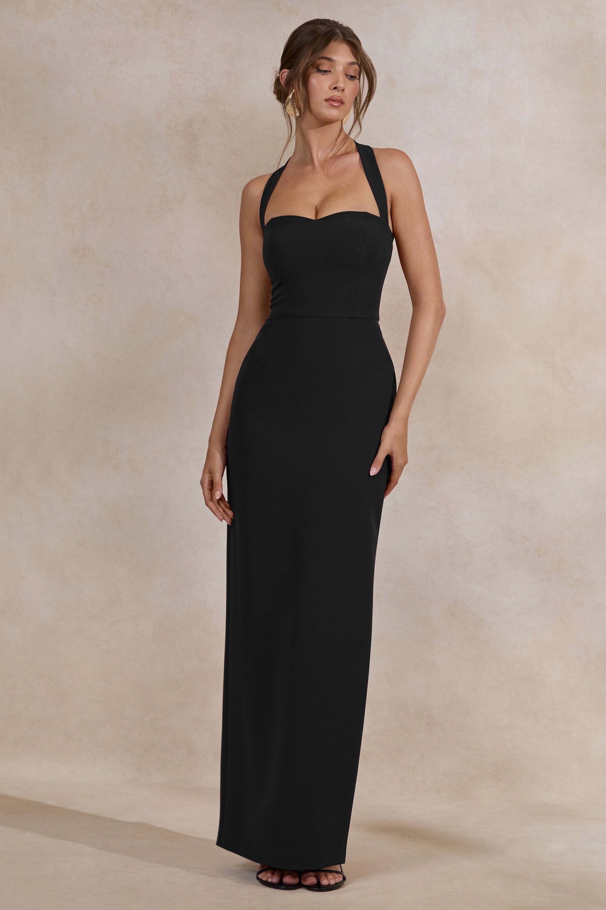 Heloira | Black Sweetheart-Neck Maxi Dress