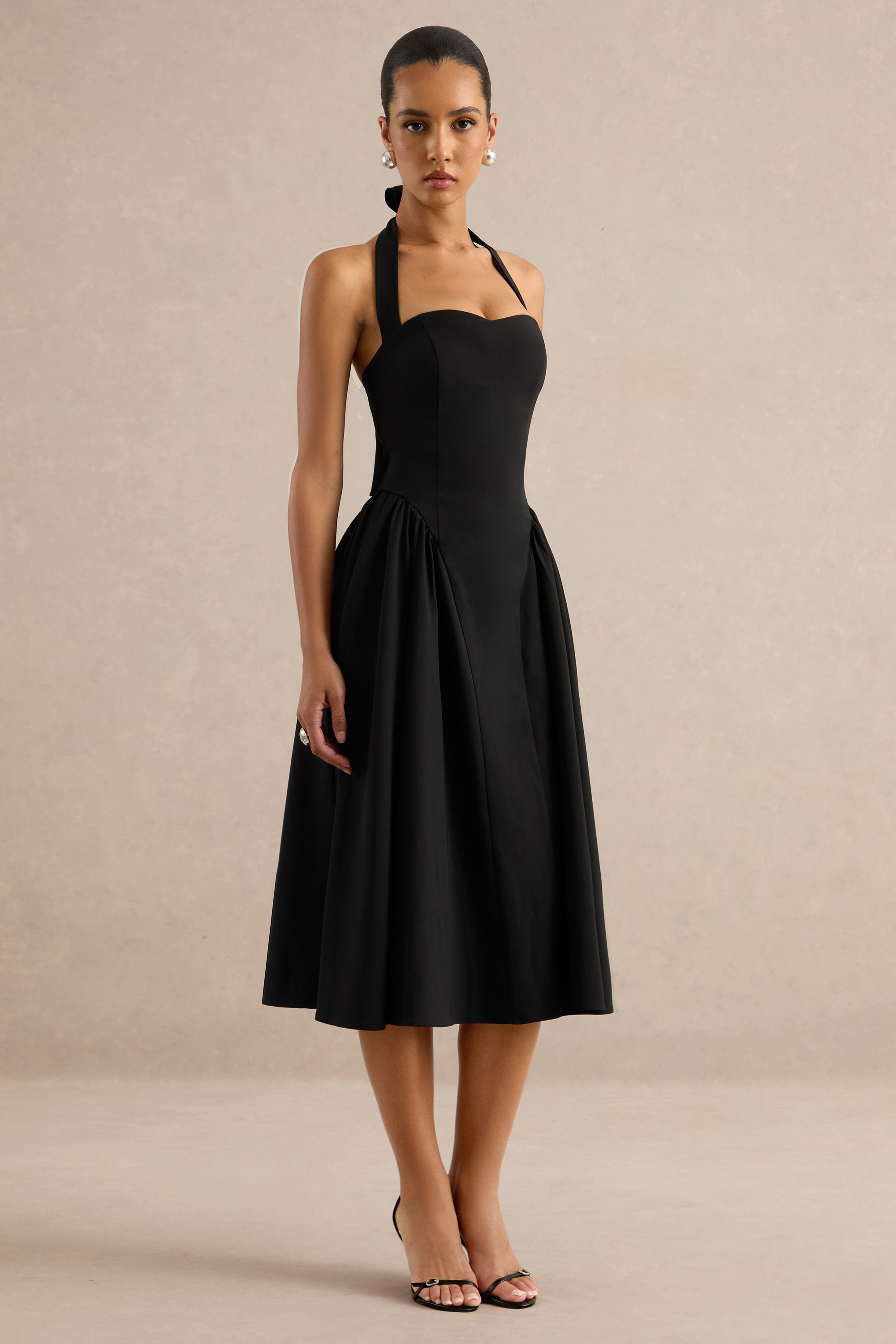 Meriellea | Black Sweetheart-Neck Midi Dress – Club L London