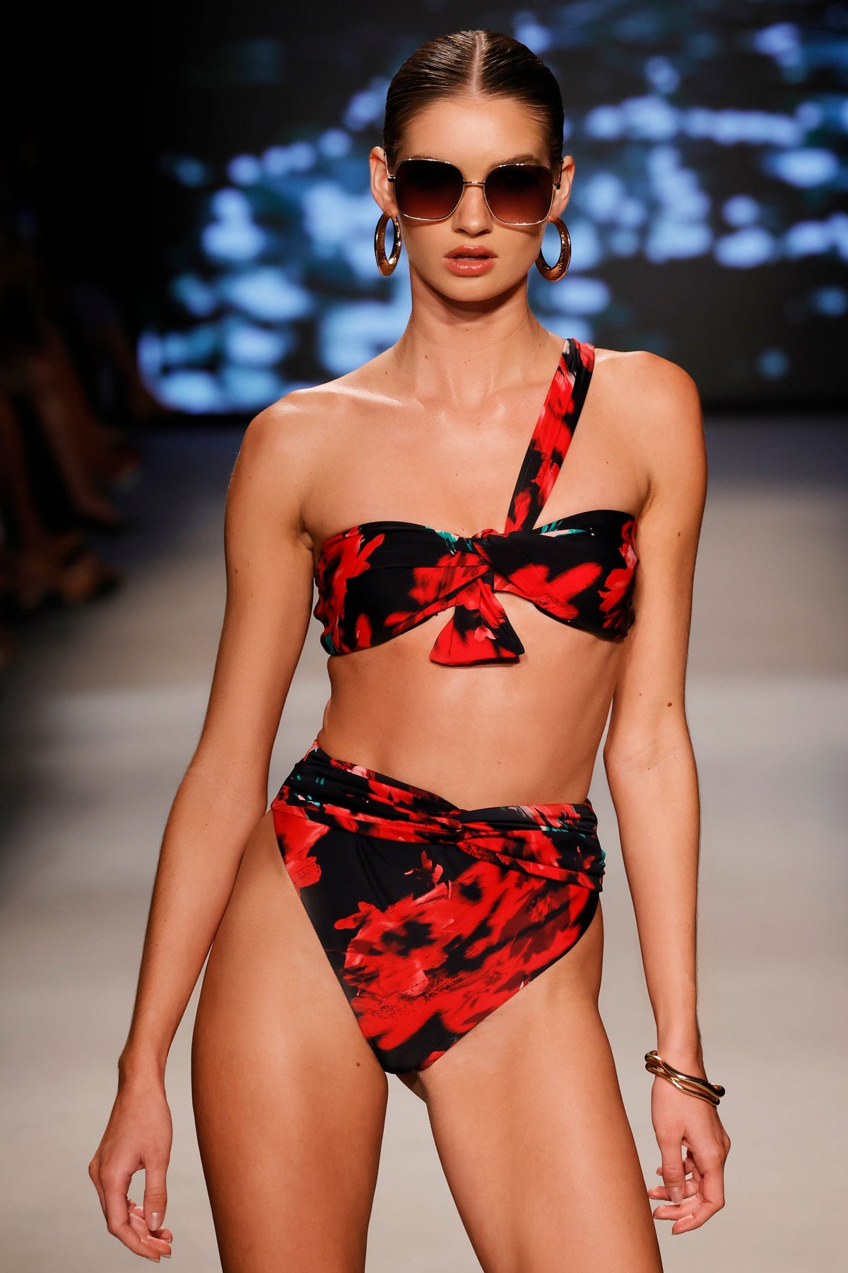 Bowline | Multi Print One Shoulder Knotted Bikini Top - Club L London - USA
