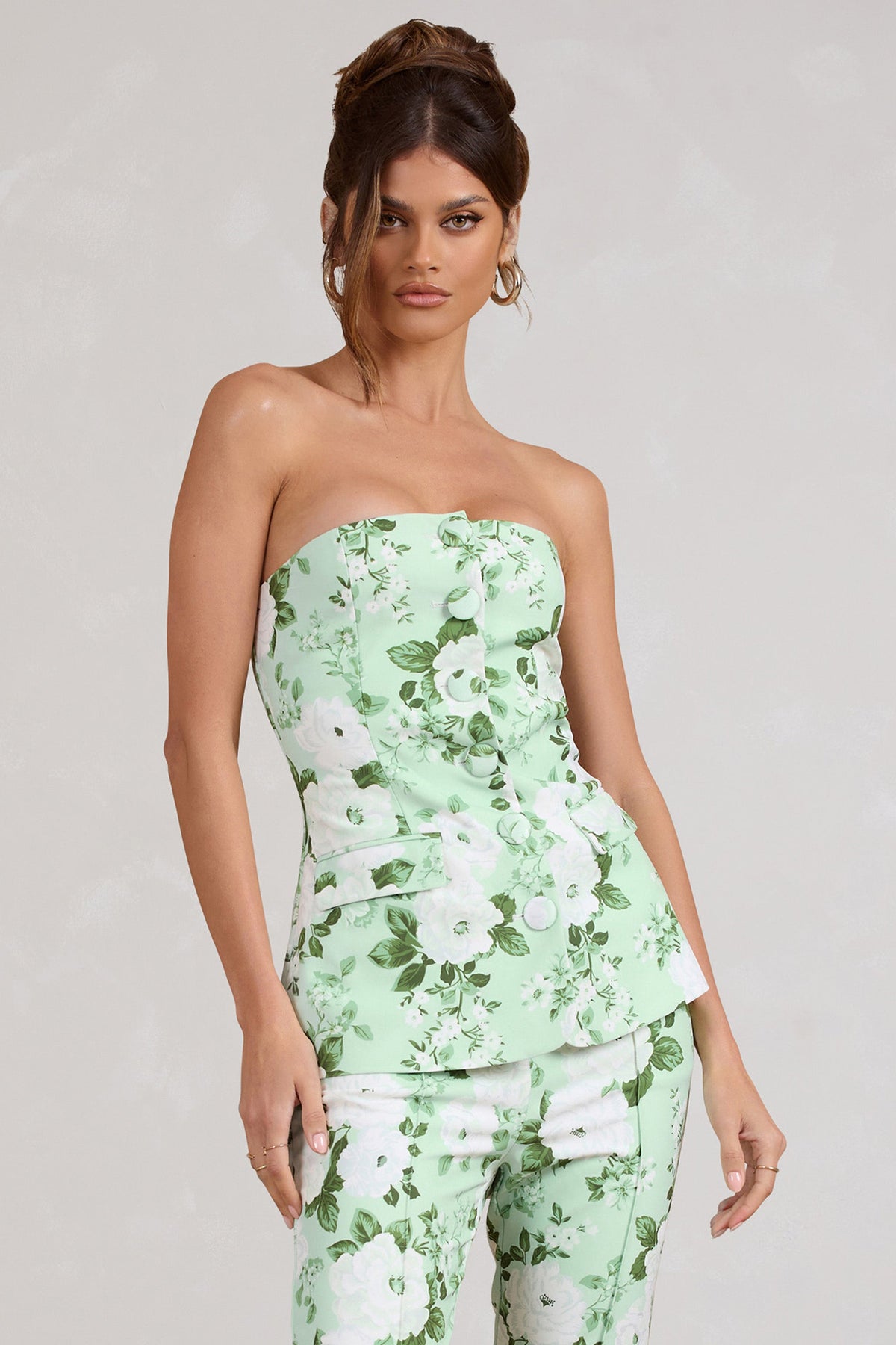 Elliana White & Green Floral Print Strapless Bandeau Button Front Ta – Club  L London - USA