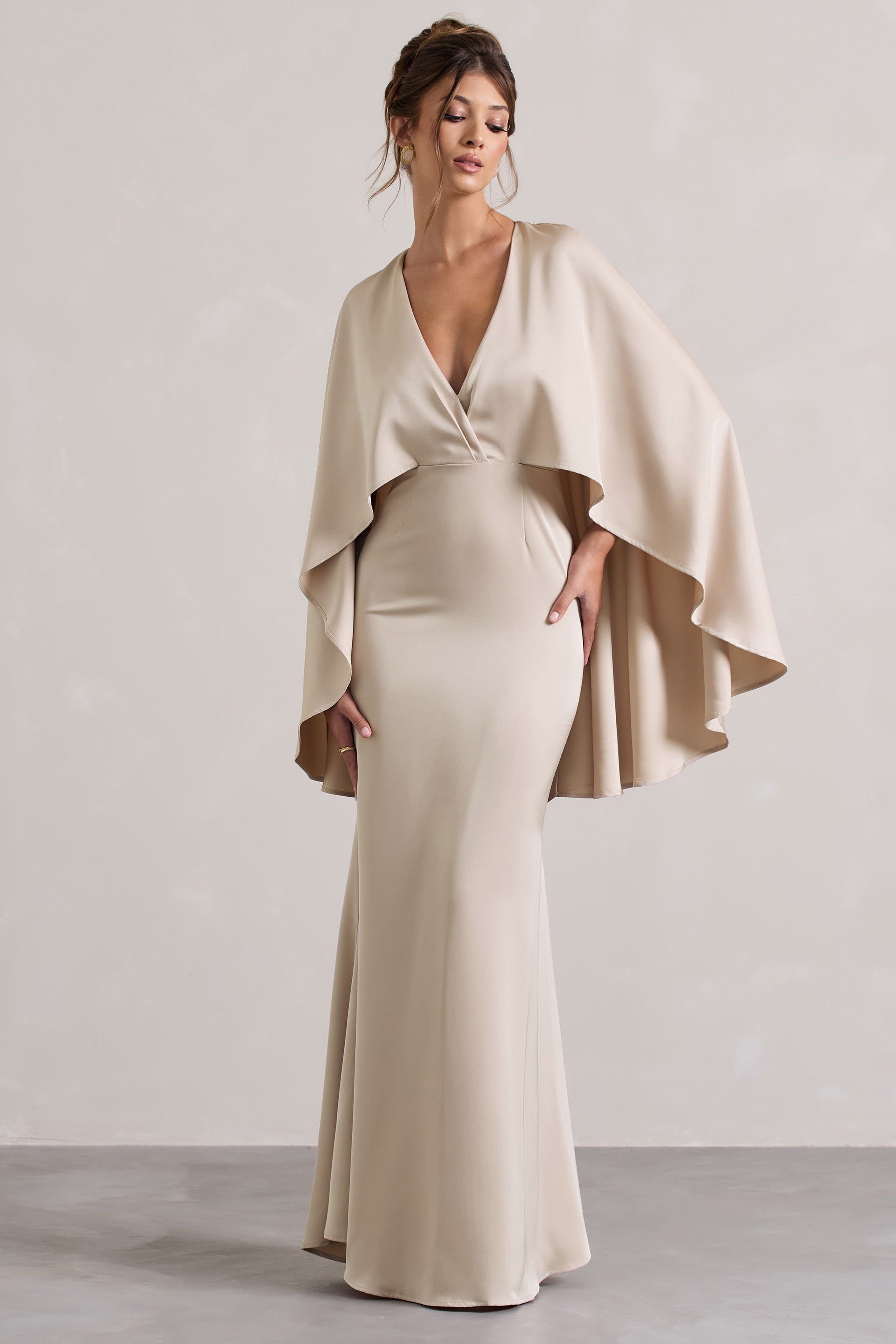 ワンピースその他 Malina Leah dress in champagne colour satin Malina Leah Cowl Neck Satin Maxi Dress, Champagne