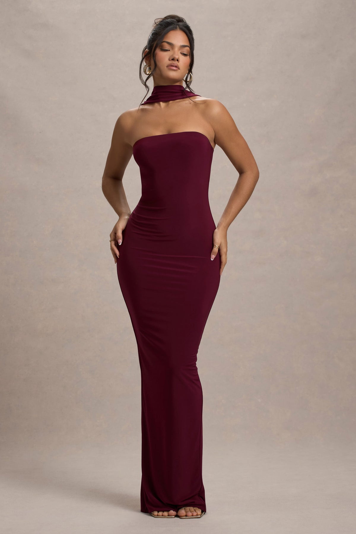 Nobu | Burgundy Bandeau Maxi Dress With Halter-Collar - UK 8 Burgundy Nobu | Burgundy Bandeau Maxi Dress With Halter-Collar - UK 8 Burgundy