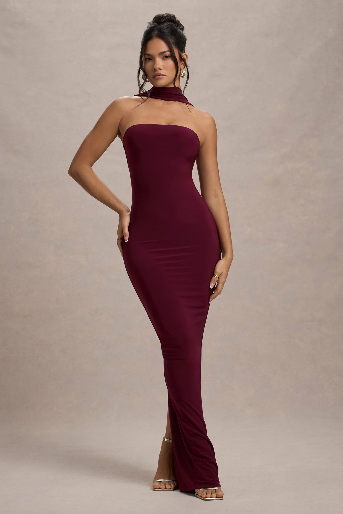 Nobu Burgundy Bandeau Maxi Dress With Halter-Collar Club L London - USA Nobu Burgundy Bandeau Maxi Dress With Halter-Collar Club L London - USA